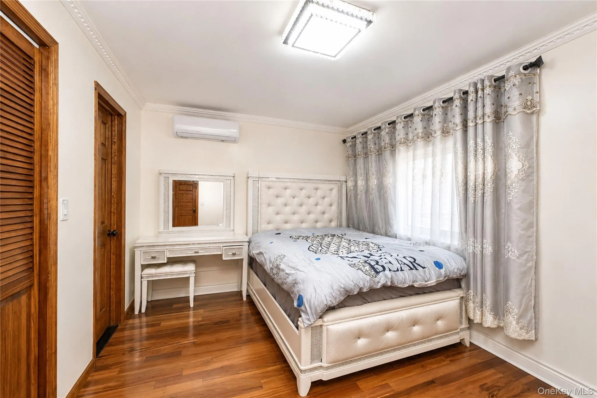 2027 35th Street, New York, NY, 3 Bedrooms Bedrooms, 5 Rooms Rooms,3 BathroomsBathrooms,Residential,For Rent,35th,0,1024814 2027 35th Street, New York, NY, 3 Bedrooms Bedrooms, 5 Rooms Rooms,3 BathroomsBathrooms,Residential,For Rent,35th,0,1024814