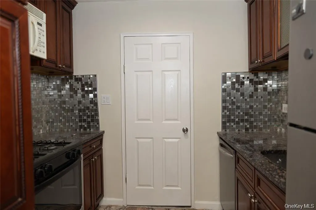 1275 51st Street, New York, NY, 2 Bedrooms Bedrooms, 5 Rooms Rooms,1 BathroomBathrooms,Residential Lease,For Rent,51st,0,1024815 1275 51st Street, New York, NY, 2 Bedrooms Bedrooms, 5 Rooms Rooms,1 BathroomBathrooms,Residential Lease,For Rent,51st,0,1024815