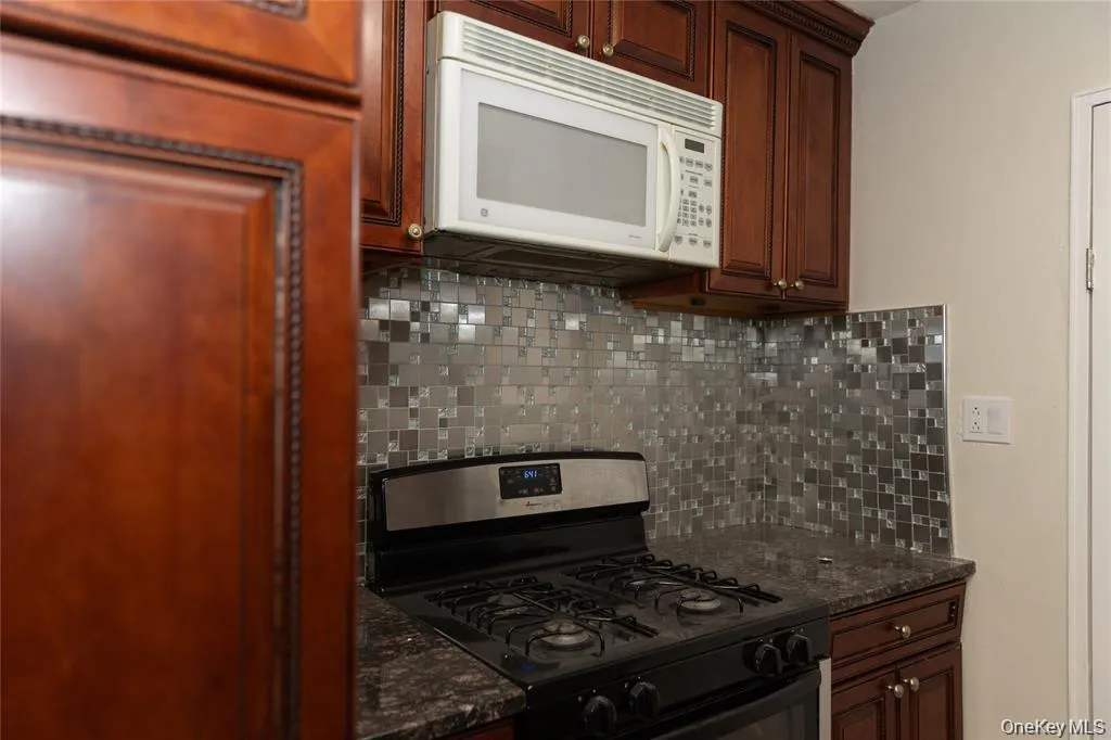1275 51st Street, New York, NY, 2 Bedrooms Bedrooms, 5 Rooms Rooms,1 BathroomBathrooms,Residential Lease,For Rent,51st,0,1024815 1275 51st Street, New York, NY, 2 Bedrooms Bedrooms, 5 Rooms Rooms,1 BathroomBathrooms,Residential Lease,For Rent,51st,0,1024815