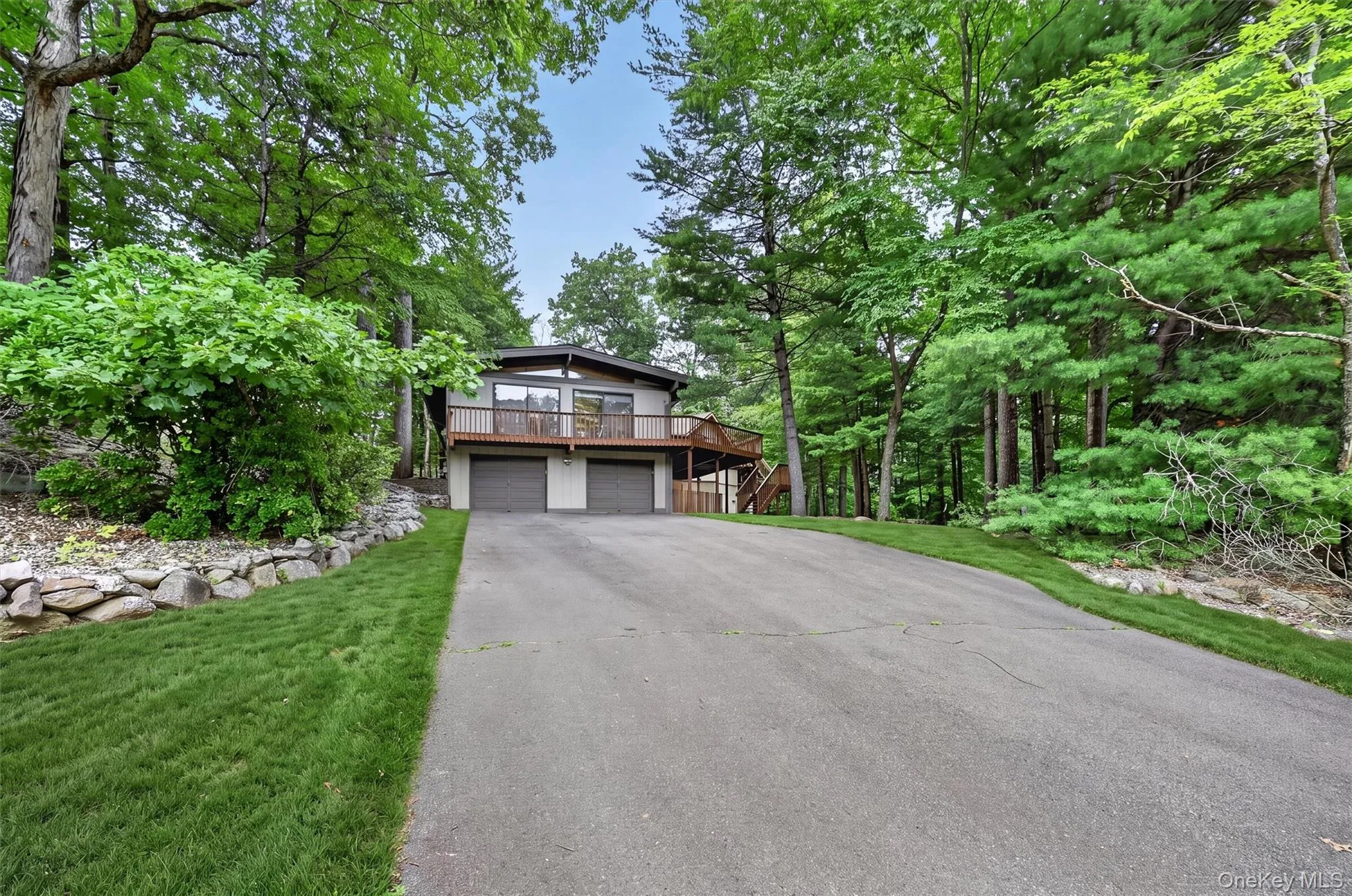 2 Catalina Court, Ramapo, NY, 6 Bedrooms Bedrooms, 18 Rooms Rooms,5 BathroomsBathrooms,Residential,For Rent,Catalina,0,1024822 2 Catalina Court, Ramapo, NY, 6 Bedrooms Bedrooms, 18 Rooms Rooms,5 BathroomsBathrooms,Residential,For Rent,Catalina,0,1024822