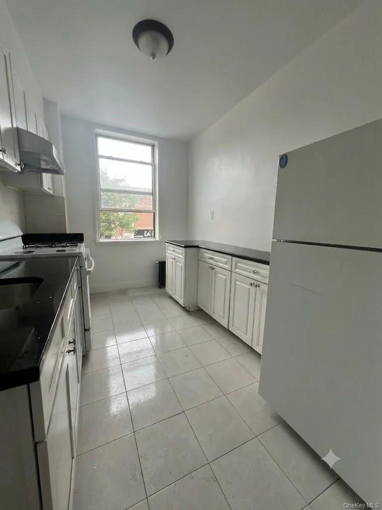 83-19 Northern Boulevard, New York, NY, 3 Bedrooms Bedrooms, 6 Rooms Rooms,1 BathroomBathrooms,Residential Lease,For Rent,Northern,0,1024824 83-19 Northern Boulevard, New York, NY, 3 Bedrooms Bedrooms, 6 Rooms Rooms,1 BathroomBathrooms,Residential Lease,For Rent,Northern,0,1024824