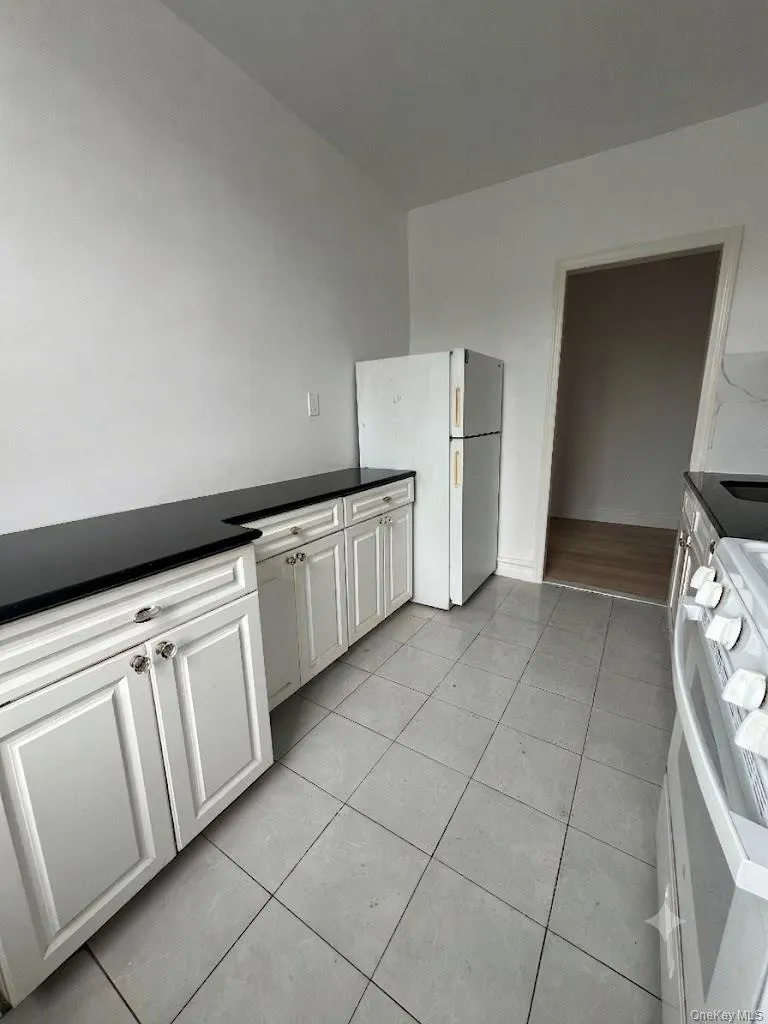 83-19 Northern Boulevard, New York, NY, 3 Bedrooms Bedrooms, 6 Rooms Rooms,1 BathroomBathrooms,Residential Lease,For Rent,Northern,0,1024824 83-19 Northern Boulevard, New York, NY, 3 Bedrooms Bedrooms, 6 Rooms Rooms,1 BathroomBathrooms,Residential Lease,For Rent,Northern,0,1024824