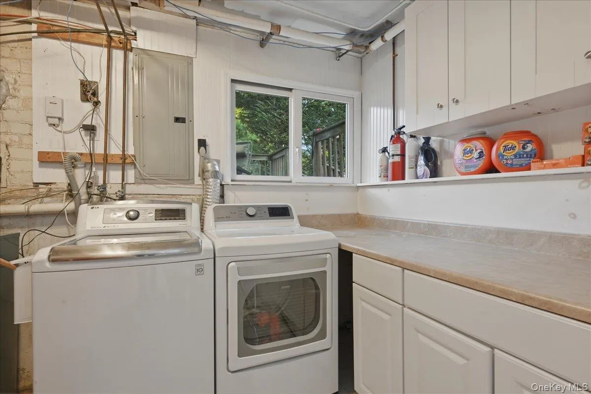 1279 Paul Street, Hempstead, NY, 3 Bedrooms Bedrooms, 7 Rooms Rooms,1 BathroomBathrooms,Residential,For Rent,Paul,0,1024825 1279 Paul Street, Hempstead, NY, 3 Bedrooms Bedrooms, 7 Rooms Rooms,1 BathroomBathrooms,Residential,For Rent,Paul,0,1024825