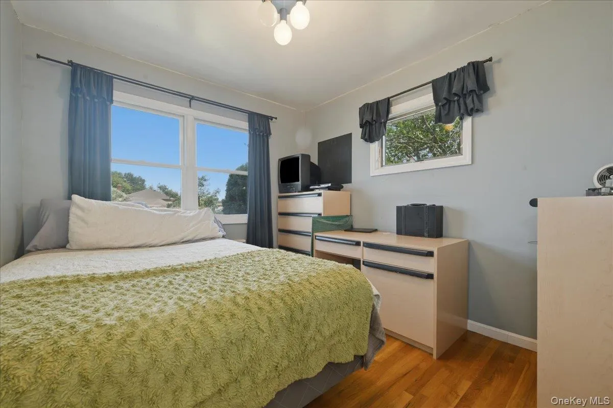 1279 Paul Street, Hempstead, NY, 3 Bedrooms Bedrooms, 7 Rooms Rooms,1 BathroomBathrooms,Residential,For Rent,Paul,0,1024825 1279 Paul Street, Hempstead, NY, 3 Bedrooms Bedrooms, 7 Rooms Rooms,1 BathroomBathrooms,Residential,For Rent,Paul,0,1024825