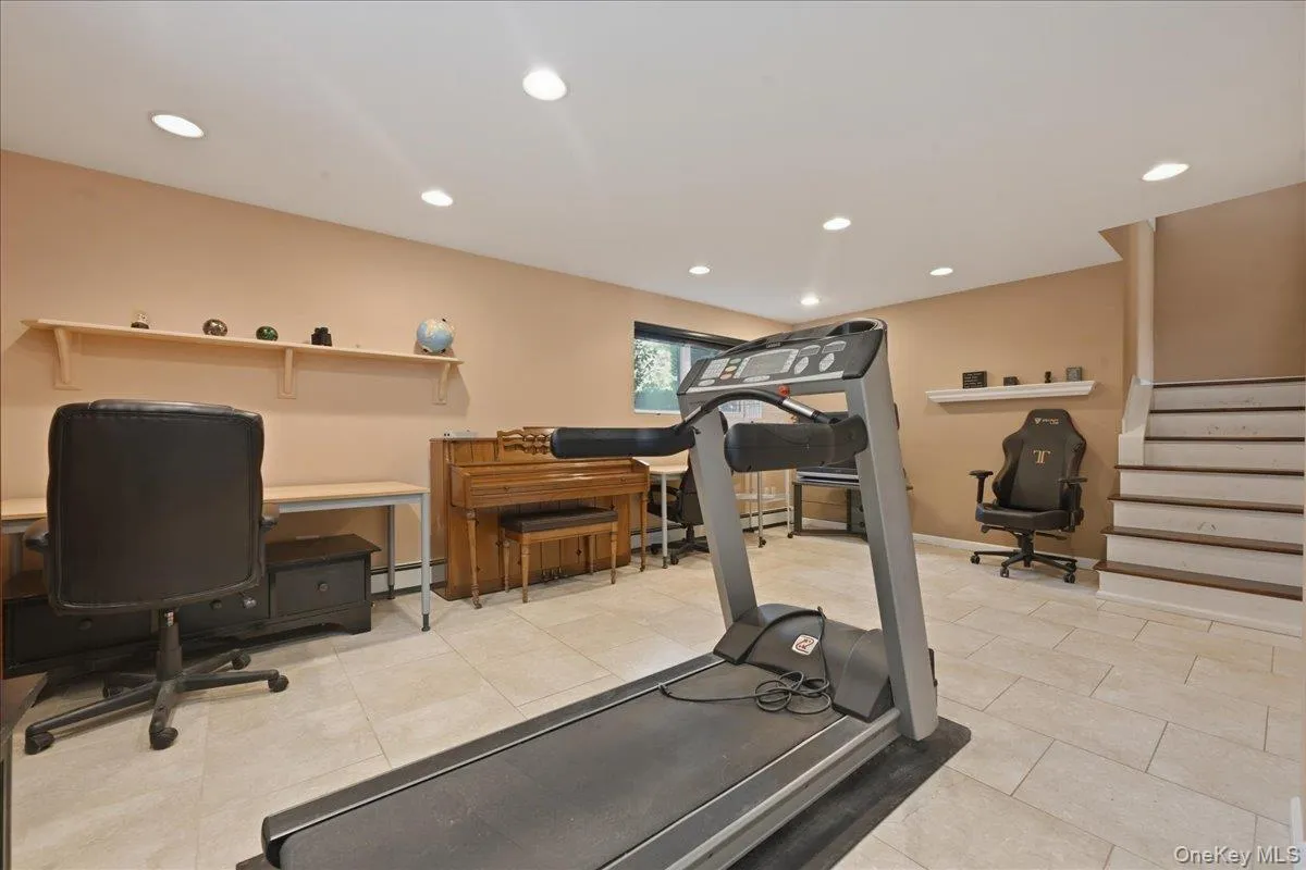 1279 Paul Street, Hempstead, NY, 3 Bedrooms Bedrooms, 7 Rooms Rooms,1 BathroomBathrooms,Residential,For Rent,Paul,0,1024825 1279 Paul Street, Hempstead, NY, 3 Bedrooms Bedrooms, 7 Rooms Rooms,1 BathroomBathrooms,Residential,For Rent,Paul,0,1024825