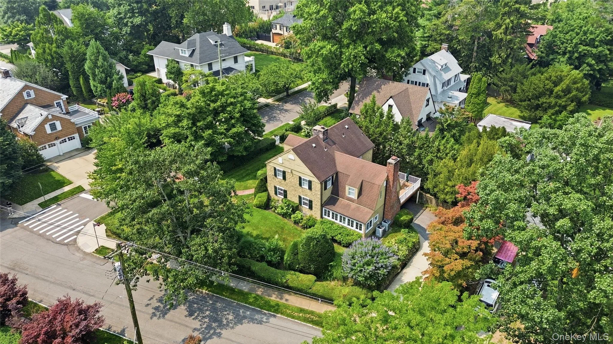 255 Manor Road, New York, NY, 5 Bedrooms Bedrooms, 9 Rooms Rooms,3 BathroomsBathrooms,Residential,For Rent,Manor,0,1024826 255 Manor Road, New York, NY, 5 Bedrooms Bedrooms, 9 Rooms Rooms,3 BathroomsBathrooms,Residential,For Rent,Manor,0,1024826
