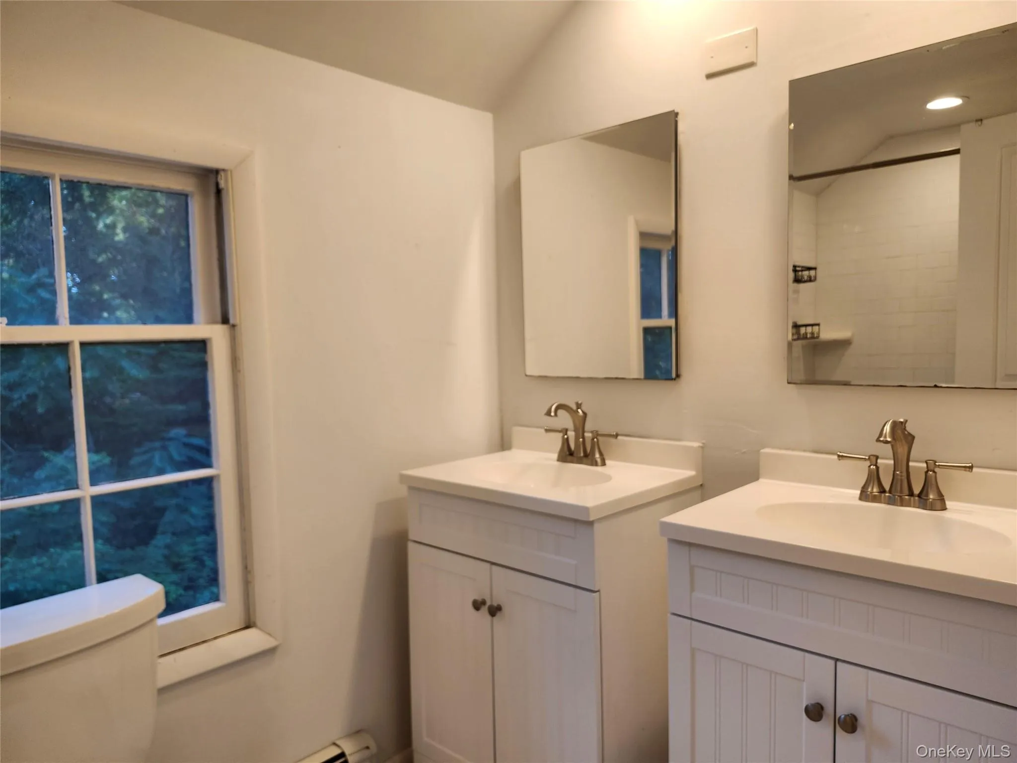 11 Smith Lane, Smithtown, NY, 4 Bedrooms Bedrooms, 9 Rooms Rooms,2 BathroomsBathrooms,Residential,For Rent,Smith,0,1024831 11 Smith Lane, Smithtown, NY, 4 Bedrooms Bedrooms, 9 Rooms Rooms,2 BathroomsBathrooms,Residential,For Rent,Smith,0,1024831