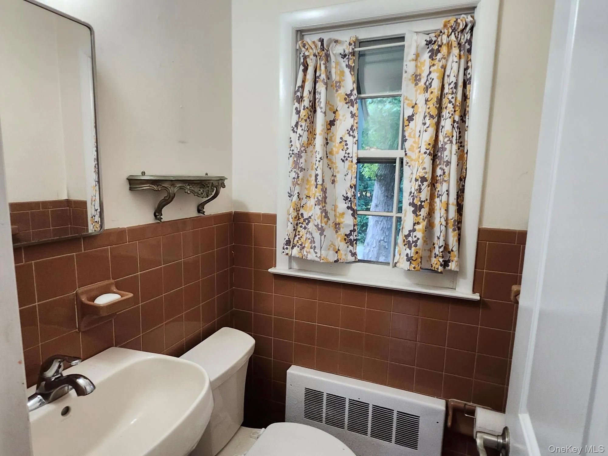 11 Smith Lane, Smithtown, NY, 4 Bedrooms Bedrooms, 9 Rooms Rooms,2 BathroomsBathrooms,Residential,For Rent,Smith,0,1024831 11 Smith Lane, Smithtown, NY, 4 Bedrooms Bedrooms, 9 Rooms Rooms,2 BathroomsBathrooms,Residential,For Rent,Smith,0,1024831
