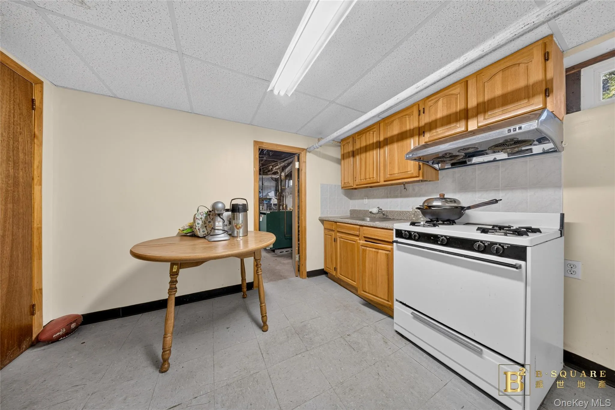 5 Surrey Lane, North Hempstead, NY, 3 Bedrooms Bedrooms, 8 Rooms Rooms,3 BathroomsBathrooms,Residential,For Rent,Surrey,0,1024833 5 Surrey Lane, North Hempstead, NY, 3 Bedrooms Bedrooms, 8 Rooms Rooms,3 BathroomsBathrooms,Residential,For Rent,Surrey,0,1024833