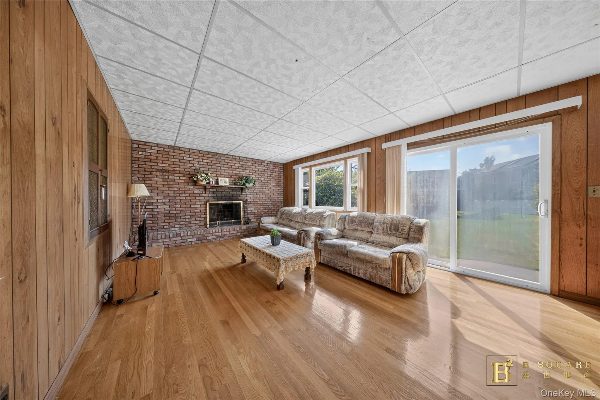5 Surrey Lane, North Hempstead, NY, 3 Bedrooms Bedrooms, 8 Rooms Rooms,3 BathroomsBathrooms,Residential,For Rent,Surrey,0,1024833 5 Surrey Lane, North Hempstead, NY, 3 Bedrooms Bedrooms, 8 Rooms Rooms,3 BathroomsBathrooms,Residential,For Rent,Surrey,0,1024833