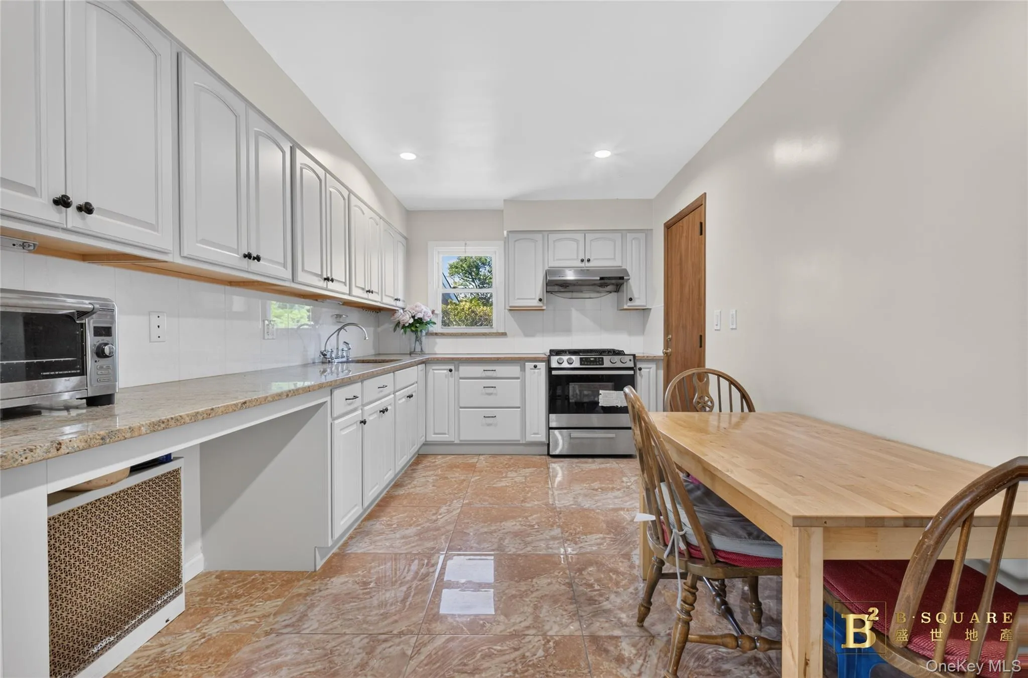 5 Surrey Lane, North Hempstead, NY, 3 Bedrooms Bedrooms, 8 Rooms Rooms,3 BathroomsBathrooms,Residential,For Rent,Surrey,0,1024833 5 Surrey Lane, North Hempstead, NY, 3 Bedrooms Bedrooms, 8 Rooms Rooms,3 BathroomsBathrooms,Residential,For Rent,Surrey,0,1024833