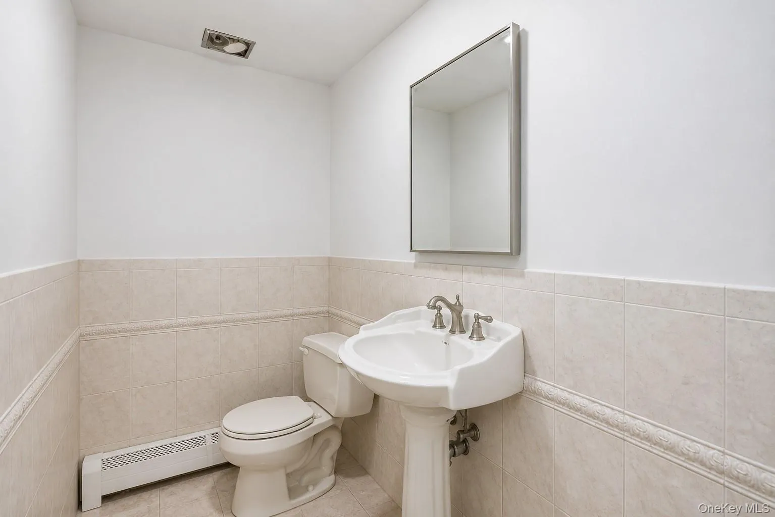 83 Shore Road, Brookhaven, NY, 4 Bedrooms Bedrooms, 11 Rooms Rooms,2 BathroomsBathrooms,Residential,For Rent,Shore,0,1024841 83 Shore Road, Brookhaven, NY, 4 Bedrooms Bedrooms, 11 Rooms Rooms,2 BathroomsBathrooms,Residential,For Rent,Shore,0,1024841