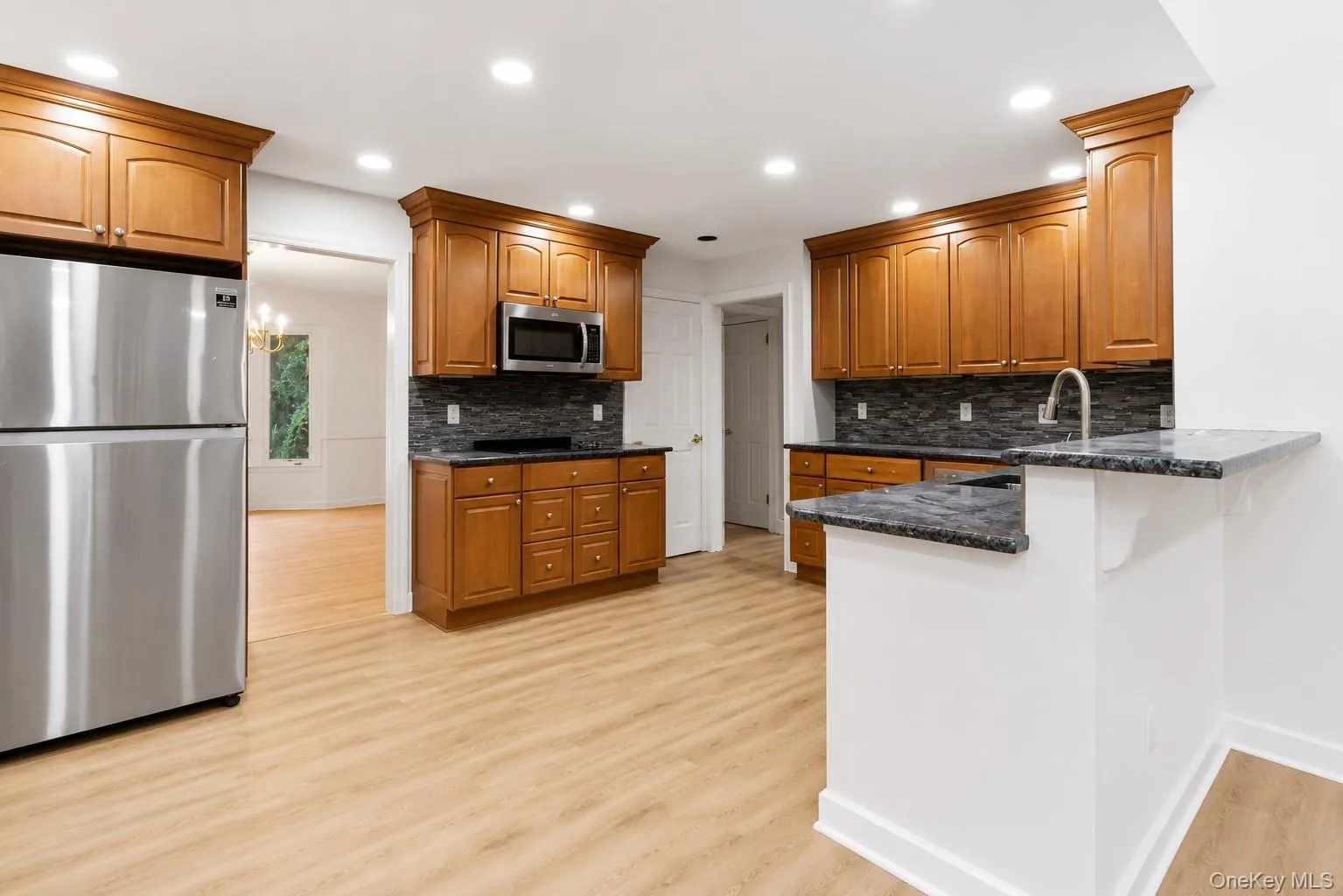 83 Shore Road, Brookhaven, NY, 4 Bedrooms Bedrooms, 11 Rooms Rooms,2 BathroomsBathrooms,Residential,For Rent,Shore,0,1024841 83 Shore Road, Brookhaven, NY, 4 Bedrooms Bedrooms, 11 Rooms Rooms,2 BathroomsBathrooms,Residential,For Rent,Shore,0,1024841
