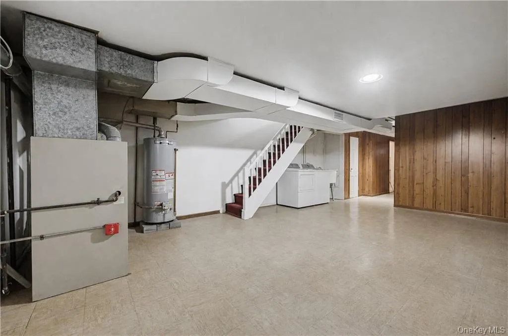 138 Van Cortlandt Park, New York, NY, 3 Bedrooms Bedrooms, 6 Rooms Rooms,2 BathroomsBathrooms,Residential,For Rent,Van Cortlandt,0,1024842 138 Van Cortlandt Park, New York, NY, 3 Bedrooms Bedrooms, 6 Rooms Rooms,2 BathroomsBathrooms,Residential,For Rent,Van Cortlandt,0,1024842