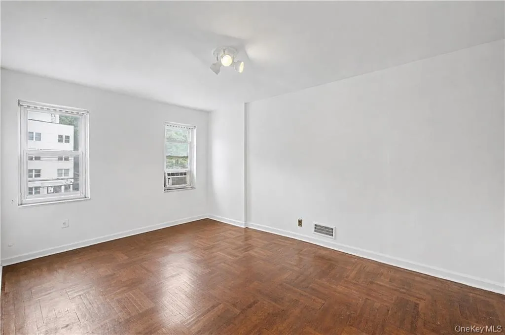 138 Van Cortlandt Park, New York, NY, 3 Bedrooms Bedrooms, 6 Rooms Rooms,2 BathroomsBathrooms,Residential,For Rent,Van Cortlandt,0,1024842 138 Van Cortlandt Park, New York, NY, 3 Bedrooms Bedrooms, 6 Rooms Rooms,2 BathroomsBathrooms,Residential,For Rent,Van Cortlandt,0,1024842