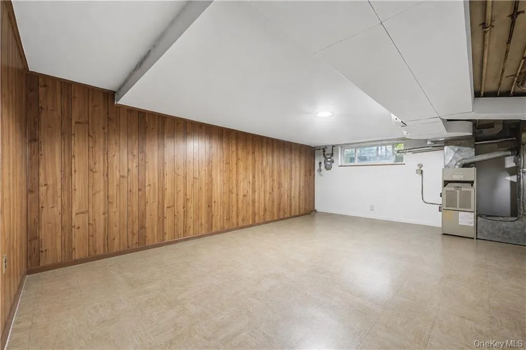 138 Van Cortlandt Park, New York, NY, 3 Bedrooms Bedrooms, 6 Rooms Rooms,2 BathroomsBathrooms,Residential,For Rent,Van Cortlandt,0,1024842 138 Van Cortlandt Park, New York, NY, 3 Bedrooms Bedrooms, 6 Rooms Rooms,2 BathroomsBathrooms,Residential,For Rent,Van Cortlandt,0,1024842