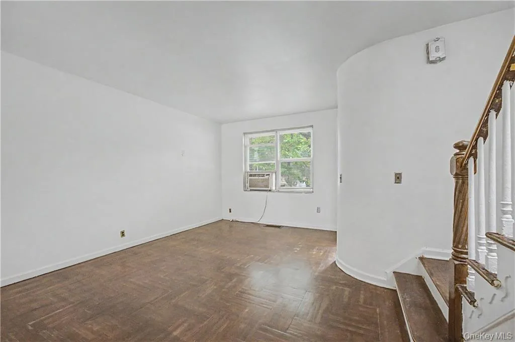 138 Van Cortlandt Park, New York, NY, 3 Bedrooms Bedrooms, 6 Rooms Rooms,2 BathroomsBathrooms,Residential,For Rent,Van Cortlandt,0,1024842 138 Van Cortlandt Park, New York, NY, 3 Bedrooms Bedrooms, 6 Rooms Rooms,2 BathroomsBathrooms,Residential,For Rent,Van Cortlandt,0,1024842