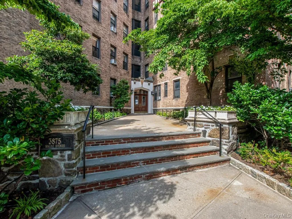 3875 Waldo Avenue, New York, NY, 1 Bedroom Bedrooms, 3 Rooms Rooms,1 BathroomBathrooms,Residential,For Rent,Waldo,0,1024849 3875 Waldo Avenue, New York, NY, 1 Bedroom Bedrooms, 3 Rooms Rooms,1 BathroomBathrooms,Residential,For Rent,Waldo,0,1024849