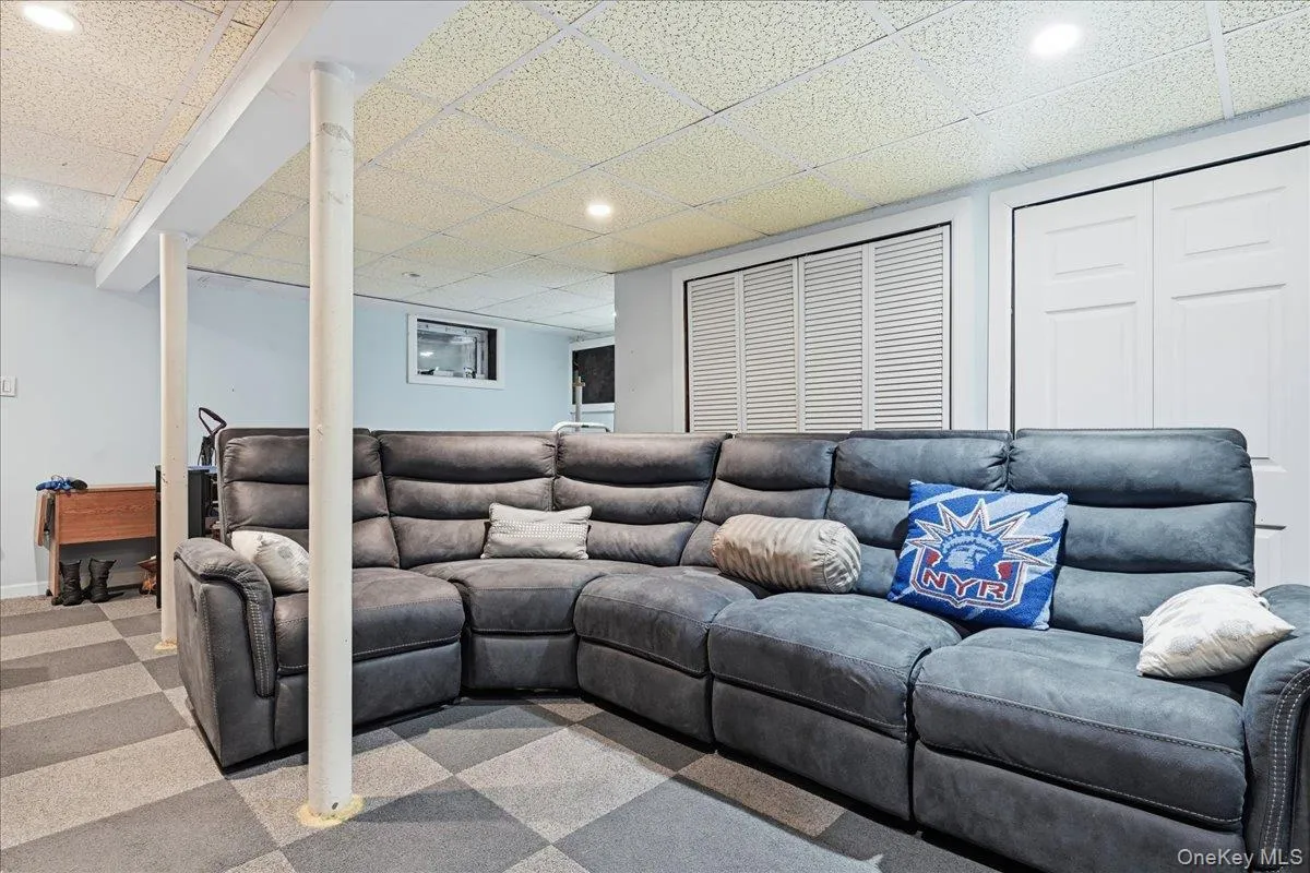 2785 Harvey Avenue, Hempstead, NY, 4 Bedrooms Bedrooms, 8 Rooms Rooms,2 BathroomsBathrooms,Residential,For Rent,Harvey,0,1024857 2785 Harvey Avenue, Hempstead, NY, 4 Bedrooms Bedrooms, 8 Rooms Rooms,2 BathroomsBathrooms,Residential,For Rent,Harvey,0,1024857