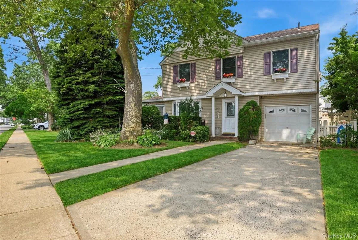 2785 Harvey Avenue, Hempstead, NY, 4 Bedrooms Bedrooms, 8 Rooms Rooms,2 BathroomsBathrooms,Residential,For Rent,Harvey,0,1024857 2785 Harvey Avenue, Hempstead, NY, 4 Bedrooms Bedrooms, 8 Rooms Rooms,2 BathroomsBathrooms,Residential,For Rent,Harvey,0,1024857