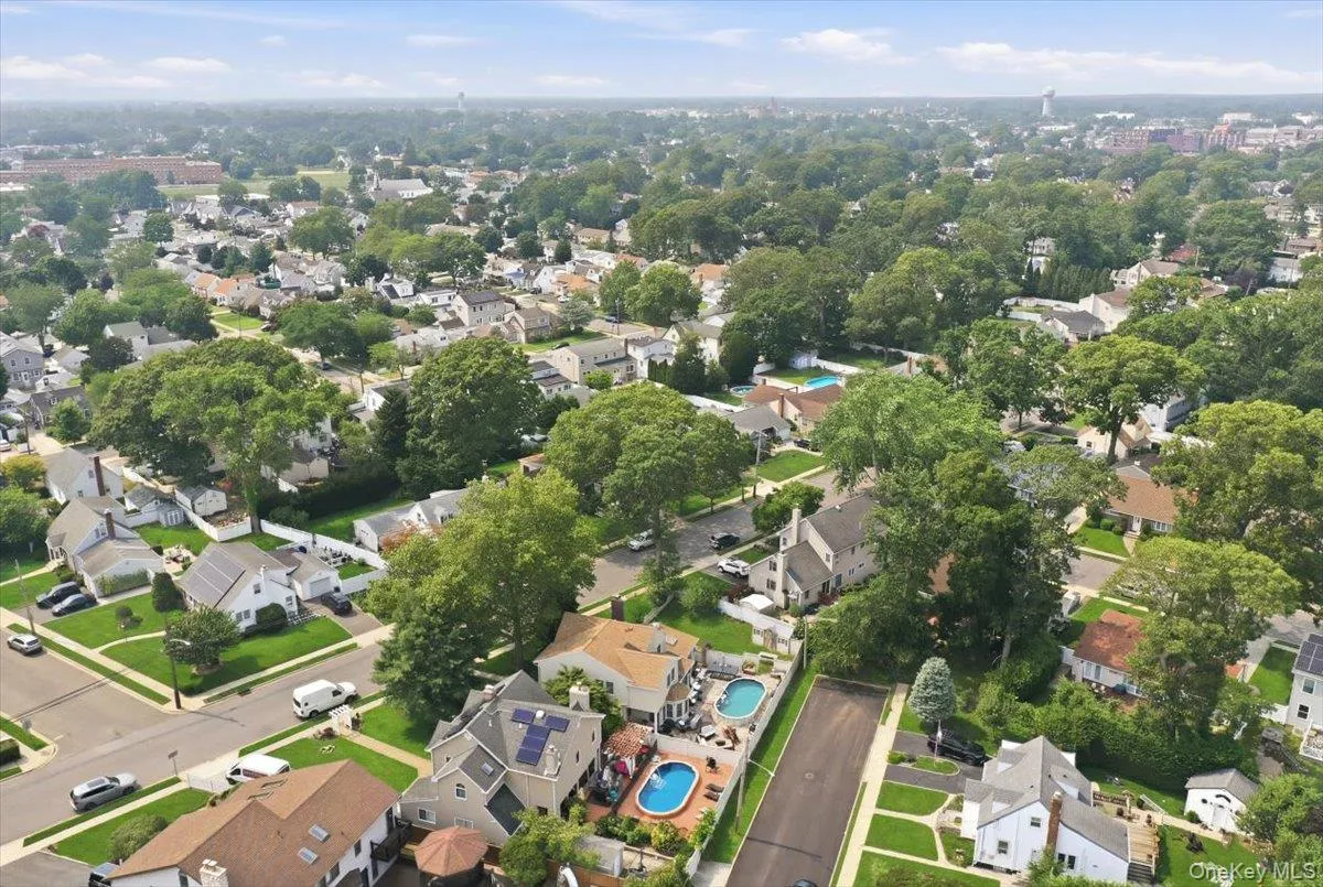 2785 Harvey Avenue, Hempstead, NY, 4 Bedrooms Bedrooms, 8 Rooms Rooms,2 BathroomsBathrooms,Residential,For Rent,Harvey,0,1024857 2785 Harvey Avenue, Hempstead, NY, 4 Bedrooms Bedrooms, 8 Rooms Rooms,2 BathroomsBathrooms,Residential,For Rent,Harvey,0,1024857