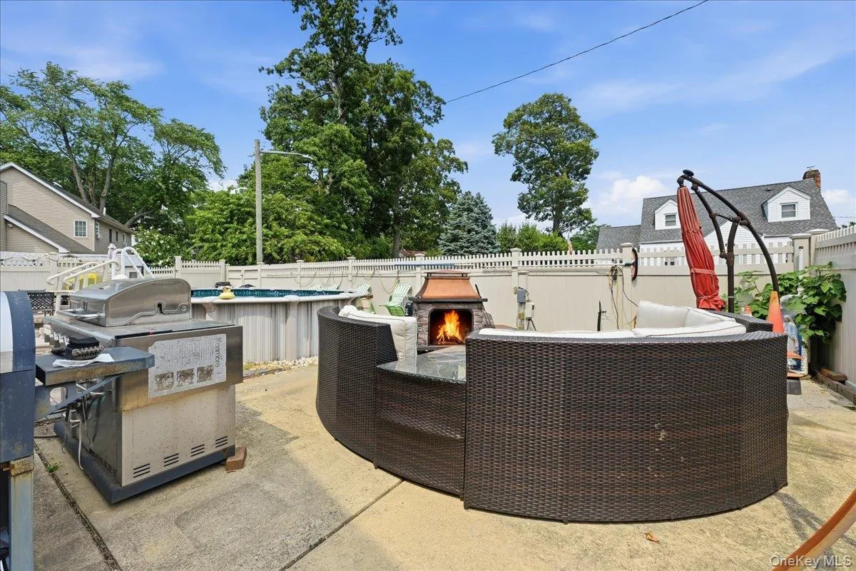 2785 Harvey Avenue, Hempstead, NY, 4 Bedrooms Bedrooms, 8 Rooms Rooms,2 BathroomsBathrooms,Residential,For Rent,Harvey,0,1024857 2785 Harvey Avenue, Hempstead, NY, 4 Bedrooms Bedrooms, 8 Rooms Rooms,2 BathroomsBathrooms,Residential,For Rent,Harvey,0,1024857