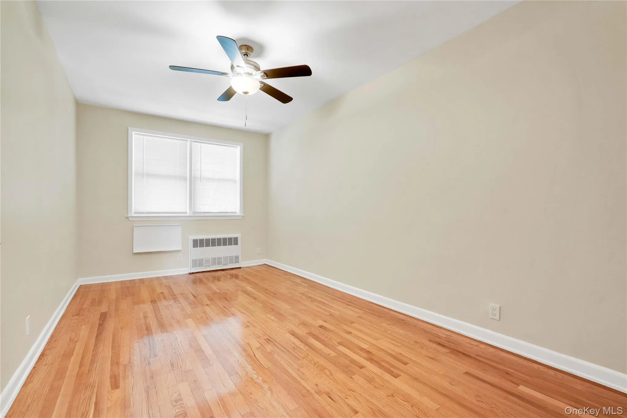 5306 Glenwood Road, New York, NY, 2 Bedrooms Bedrooms, 5 Rooms Rooms,1 BathroomBathrooms,Residential Lease,For Rent,Glenwood,0,1024860 5306 Glenwood Road, New York, NY, 2 Bedrooms Bedrooms, 5 Rooms Rooms,1 BathroomBathrooms,Residential Lease,For Rent,Glenwood,0,1024860