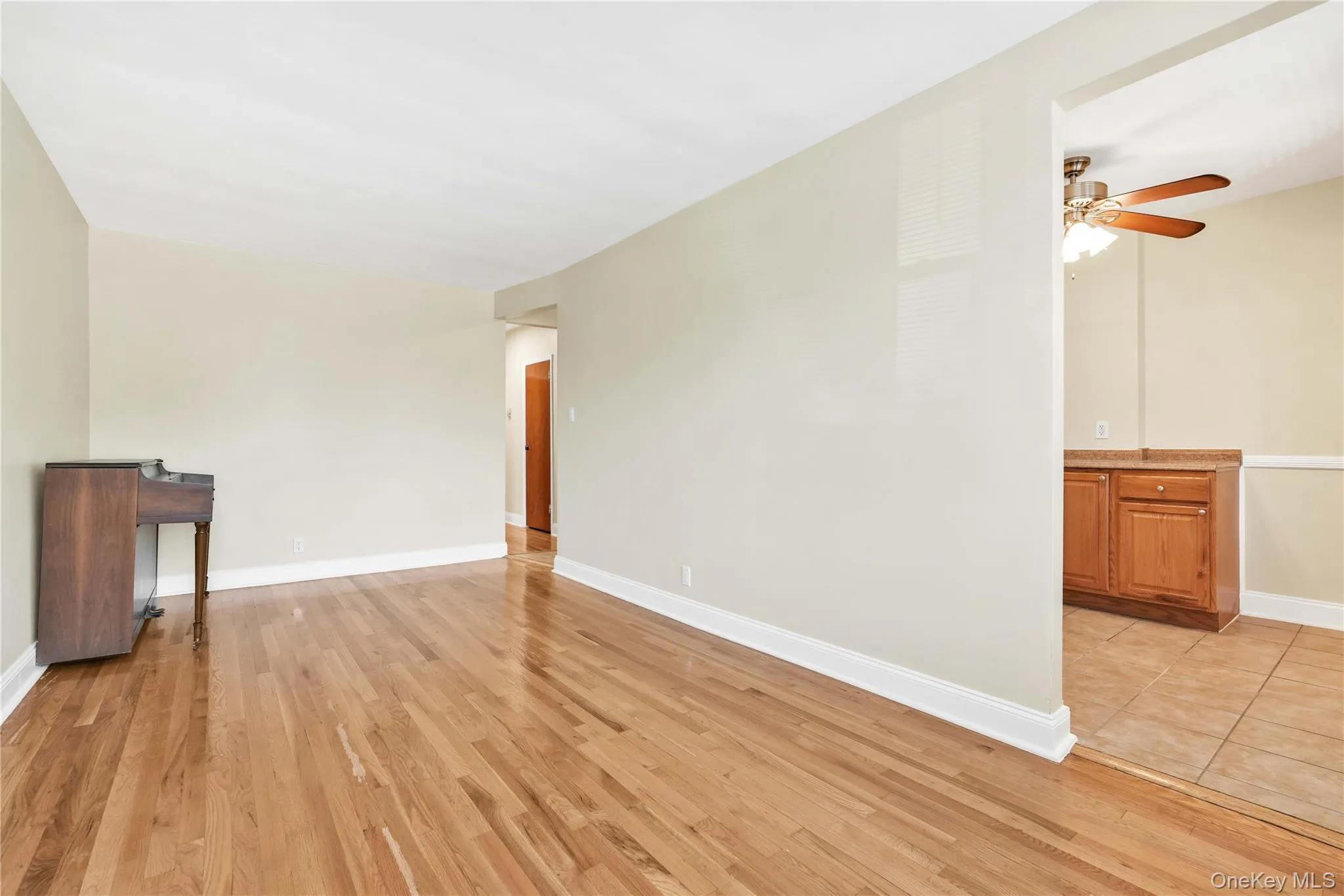 5306 Glenwood Road, New York, NY, 2 Bedrooms Bedrooms, 5 Rooms Rooms,1 BathroomBathrooms,Residential Lease,For Rent,Glenwood,0,1024860 5306 Glenwood Road, New York, NY, 2 Bedrooms Bedrooms, 5 Rooms Rooms,1 BathroomBathrooms,Residential Lease,For Rent,Glenwood,0,1024860