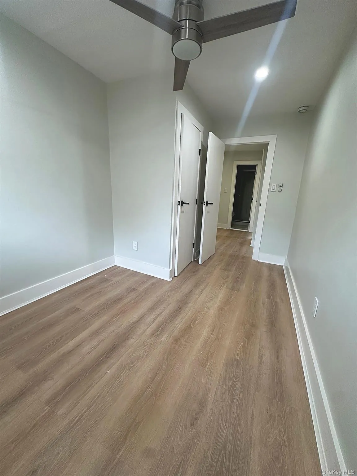 1440 Needham Avenue, New York, NY, 3 Bedrooms Bedrooms, 6 Rooms Rooms,2 BathroomsBathrooms,Residential Lease,For Rent,Needham,0,1024862 1440 Needham Avenue, New York, NY, 3 Bedrooms Bedrooms, 6 Rooms Rooms,2 BathroomsBathrooms,Residential Lease,For Rent,Needham,0,1024862
