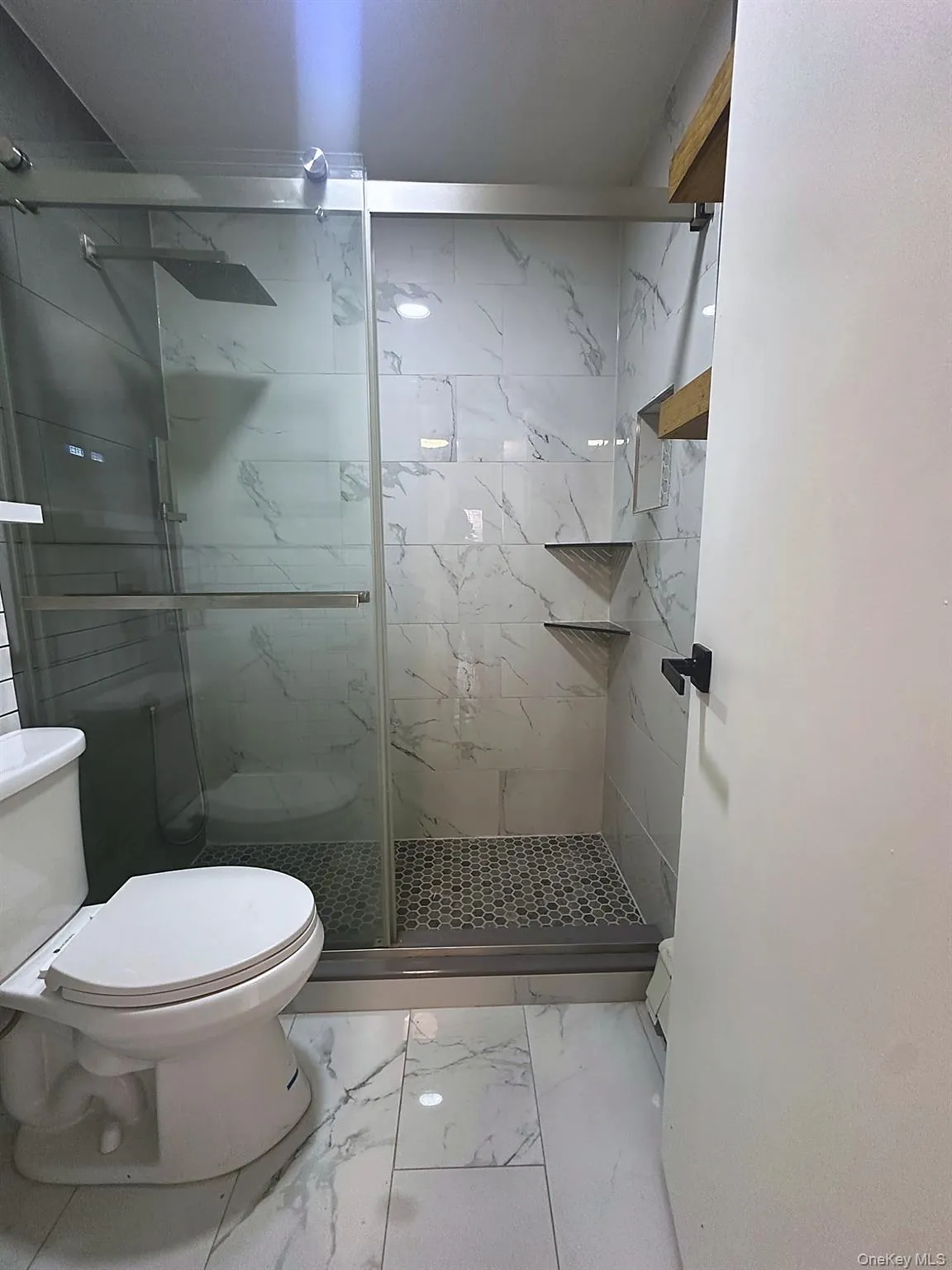 1440 Needham Avenue, New York, NY, 3 Bedrooms Bedrooms, 6 Rooms Rooms,2 BathroomsBathrooms,Residential Lease,For Rent,Needham,0,1024862 1440 Needham Avenue, New York, NY, 3 Bedrooms Bedrooms, 6 Rooms Rooms,2 BathroomsBathrooms,Residential Lease,For Rent,Needham,0,1024862