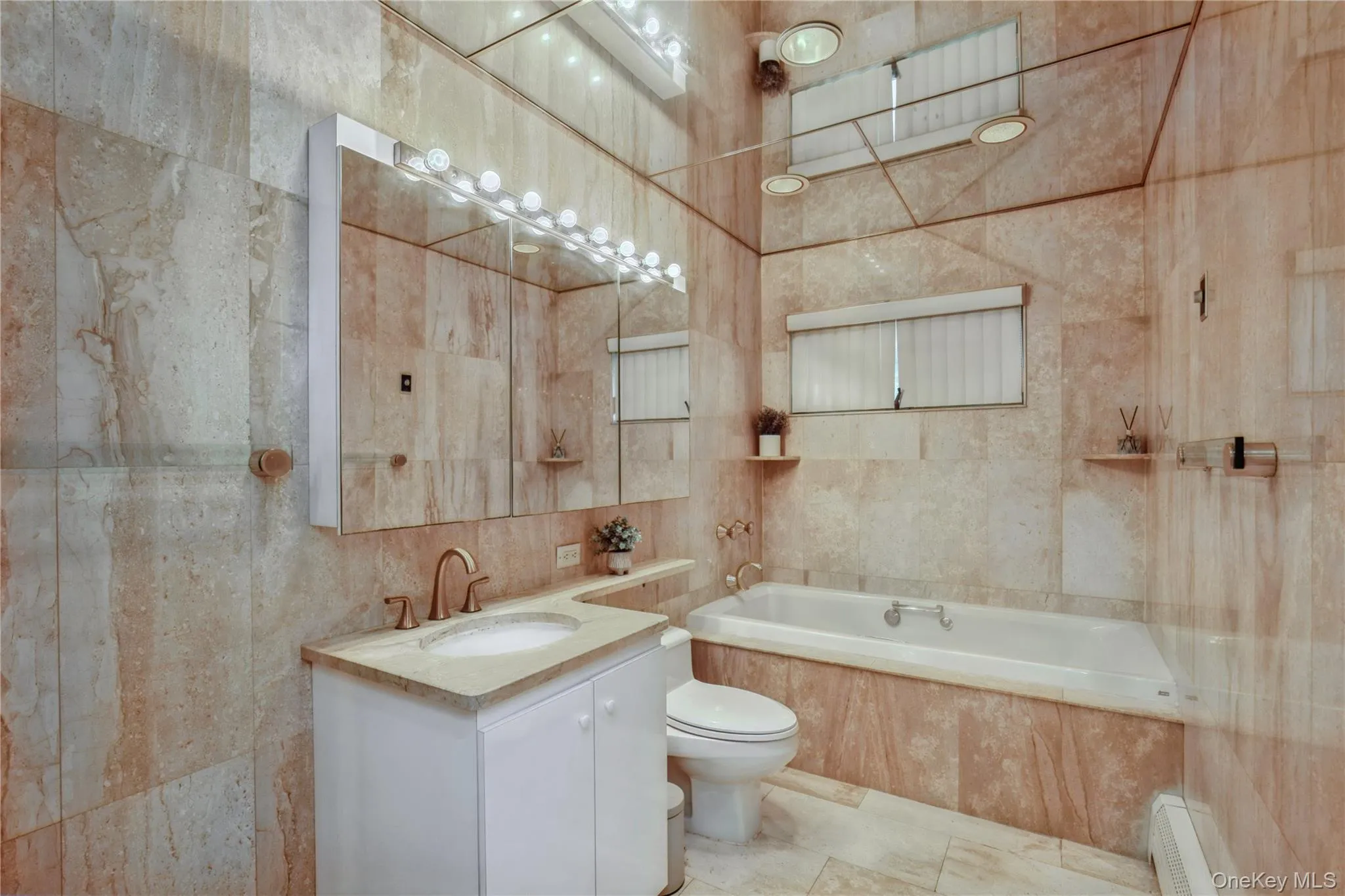 7 Ebb Court, Huntington, NY, 4 Bedrooms Bedrooms, 8 Rooms Rooms,2 BathroomsBathrooms,Residential,For Rent,Ebb,0,1024866 7 Ebb Court, Huntington, NY, 4 Bedrooms Bedrooms, 8 Rooms Rooms,2 BathroomsBathrooms,Residential,For Rent,Ebb,0,1024866