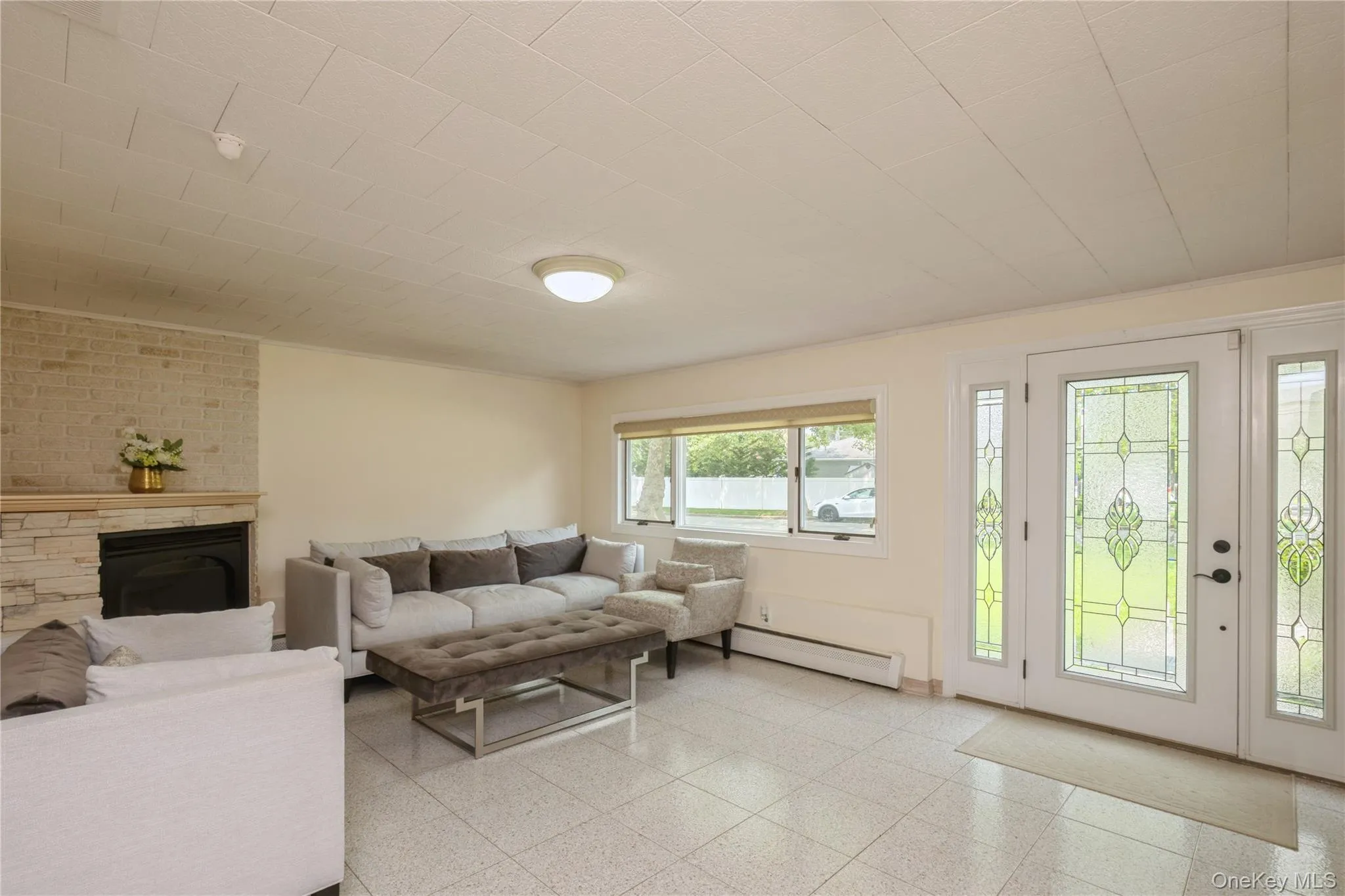 7 Ebb Court, Huntington, NY, 4 Bedrooms Bedrooms, 8 Rooms Rooms,2 BathroomsBathrooms,Residential,For Rent,Ebb,0,1024866 7 Ebb Court, Huntington, NY, 4 Bedrooms Bedrooms, 8 Rooms Rooms,2 BathroomsBathrooms,Residential,For Rent,Ebb,0,1024866