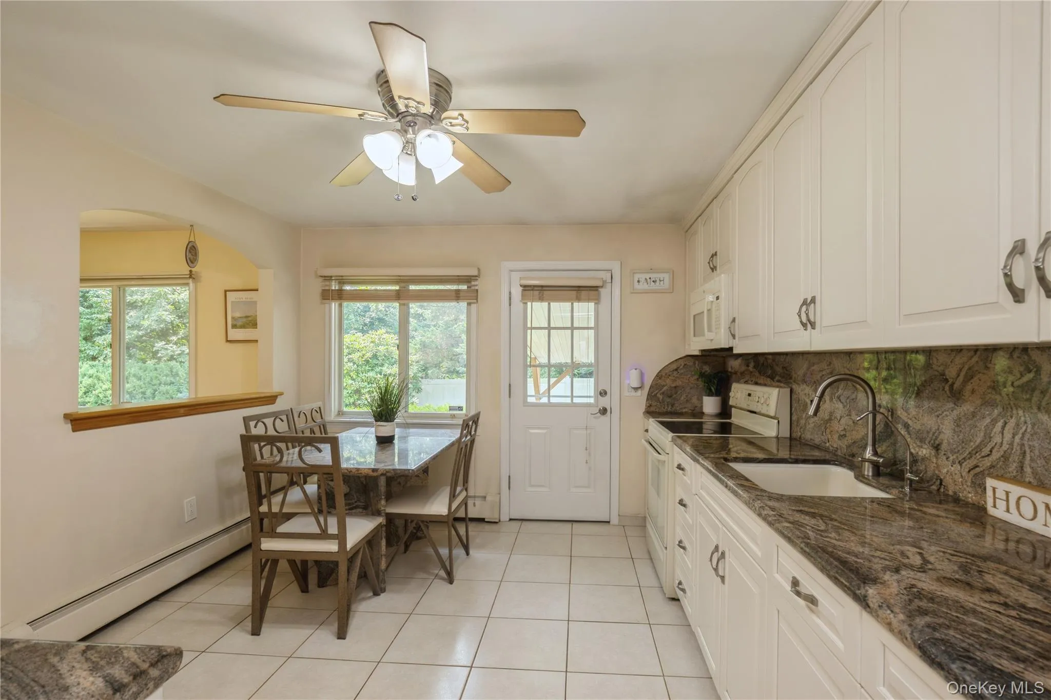 7 Ebb Court, Huntington, NY, 4 Bedrooms Bedrooms, 8 Rooms Rooms,2 BathroomsBathrooms,Residential,For Rent,Ebb,0,1024866 7 Ebb Court, Huntington, NY, 4 Bedrooms Bedrooms, 8 Rooms Rooms,2 BathroomsBathrooms,Residential,For Rent,Ebb,0,1024866