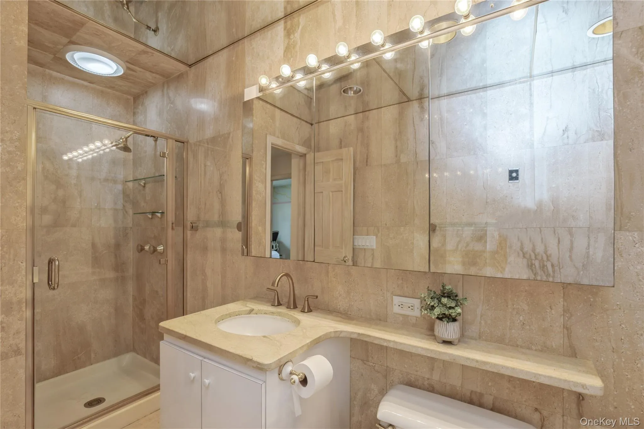 7 Ebb Court, Huntington, NY, 4 Bedrooms Bedrooms, 8 Rooms Rooms,2 BathroomsBathrooms,Residential,For Rent,Ebb,0,1024866 7 Ebb Court, Huntington, NY, 4 Bedrooms Bedrooms, 8 Rooms Rooms,2 BathroomsBathrooms,Residential,For Rent,Ebb,0,1024866