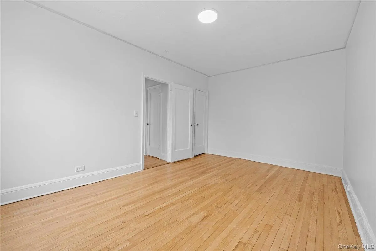 20 William Street, Mount Vernon, NY, 1 Bedroom Bedrooms, 3 Rooms Rooms,1 BathroomBathrooms,Residential,For Rent,William,0,1024868 20 William Street, Mount Vernon, NY, 1 Bedroom Bedrooms, 3 Rooms Rooms,1 BathroomBathrooms,Residential,For Rent,William,0,1024868