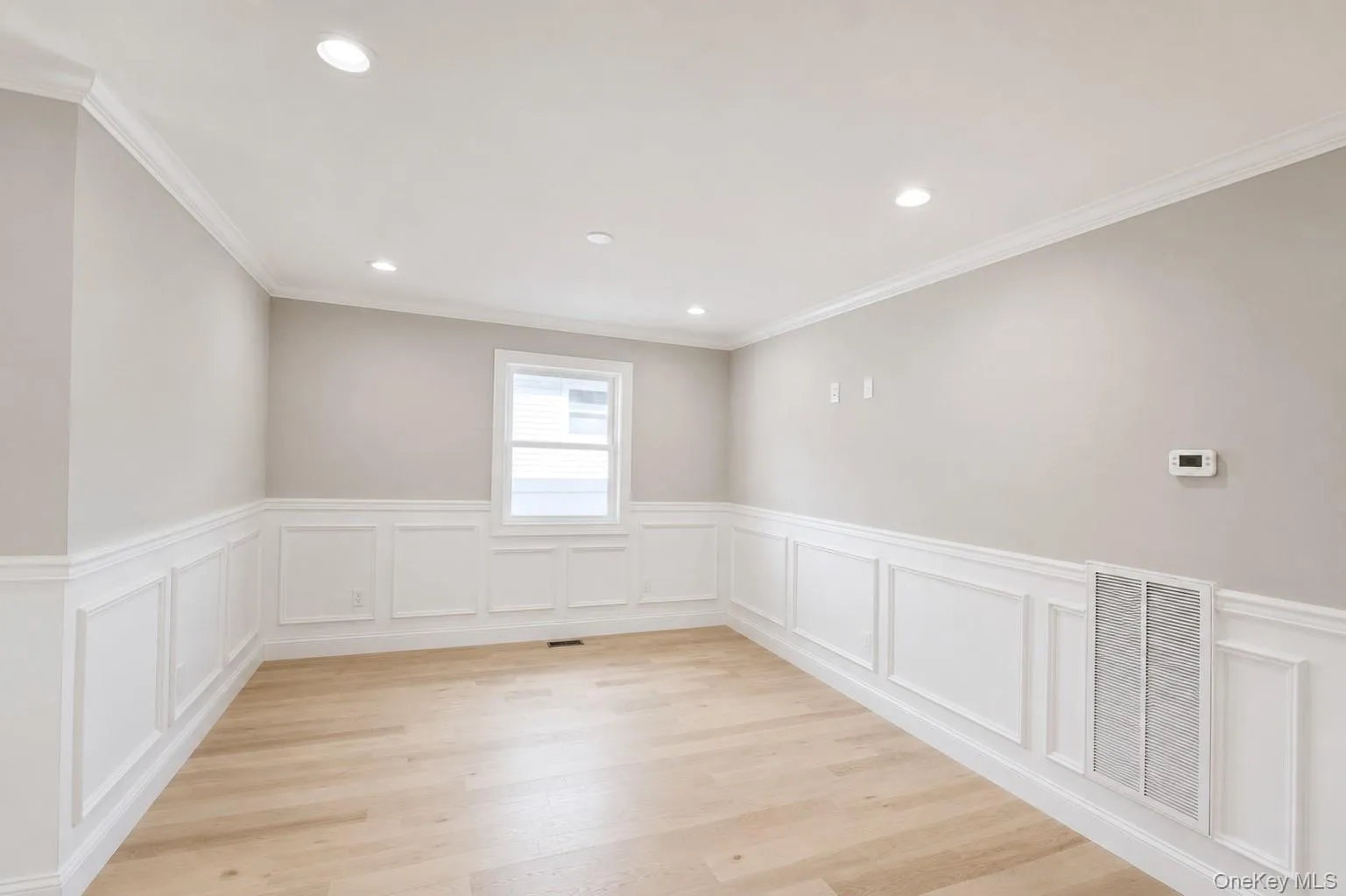 1316 R Street, Hempstead, NY, 4 Bedrooms Bedrooms, 7 Rooms Rooms,2 BathroomsBathrooms,Residential,For Rent,R,0,1024871 1316 R Street, Hempstead, NY, 4 Bedrooms Bedrooms, 7 Rooms Rooms,2 BathroomsBathrooms,Residential,For Rent,R,0,1024871