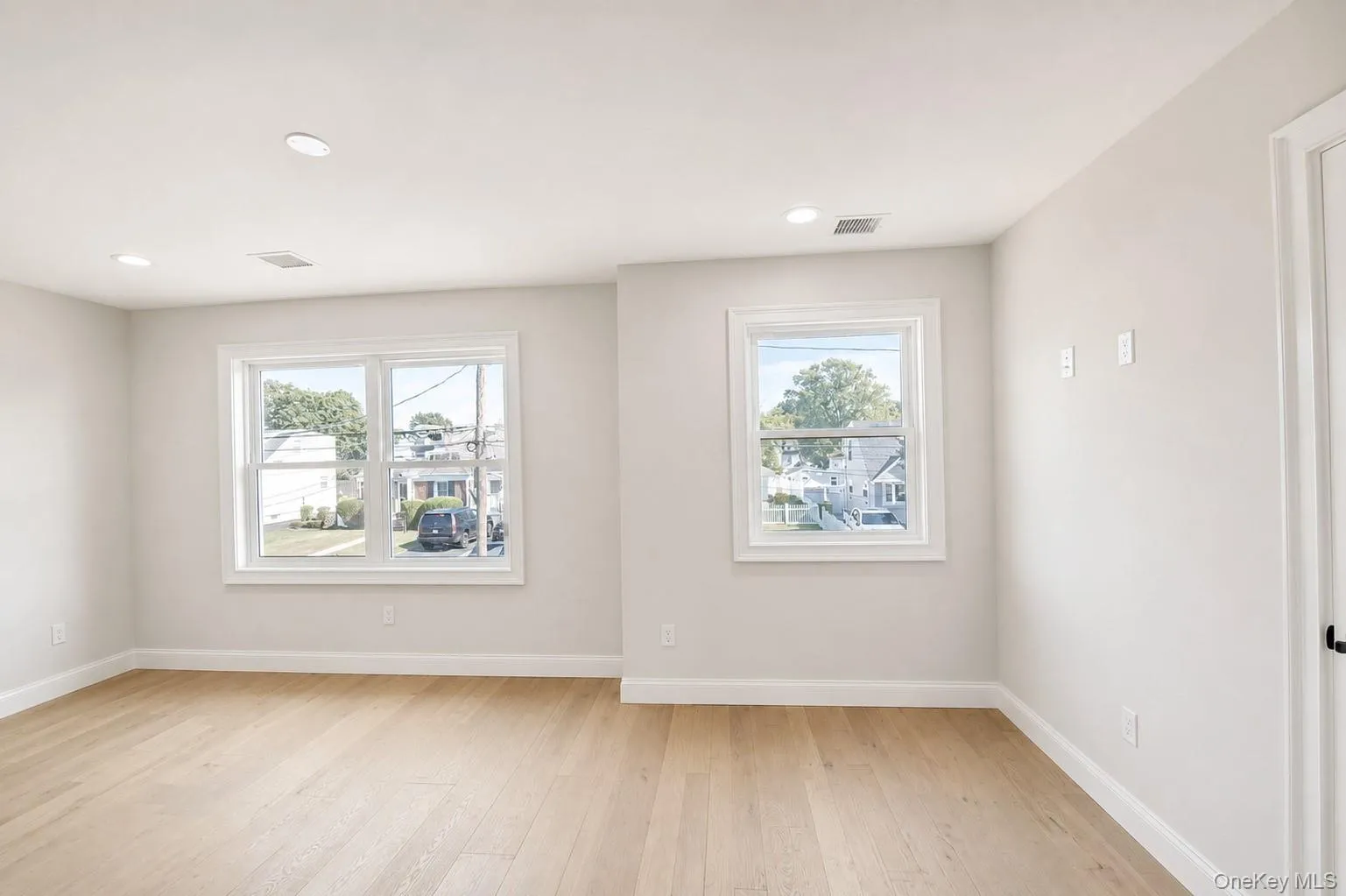 1316 R Street, Hempstead, NY, 4 Bedrooms Bedrooms, 7 Rooms Rooms,2 BathroomsBathrooms,Residential,For Rent,R,0,1024871 1316 R Street, Hempstead, NY, 4 Bedrooms Bedrooms, 7 Rooms Rooms,2 BathroomsBathrooms,Residential,For Rent,R,0,1024871