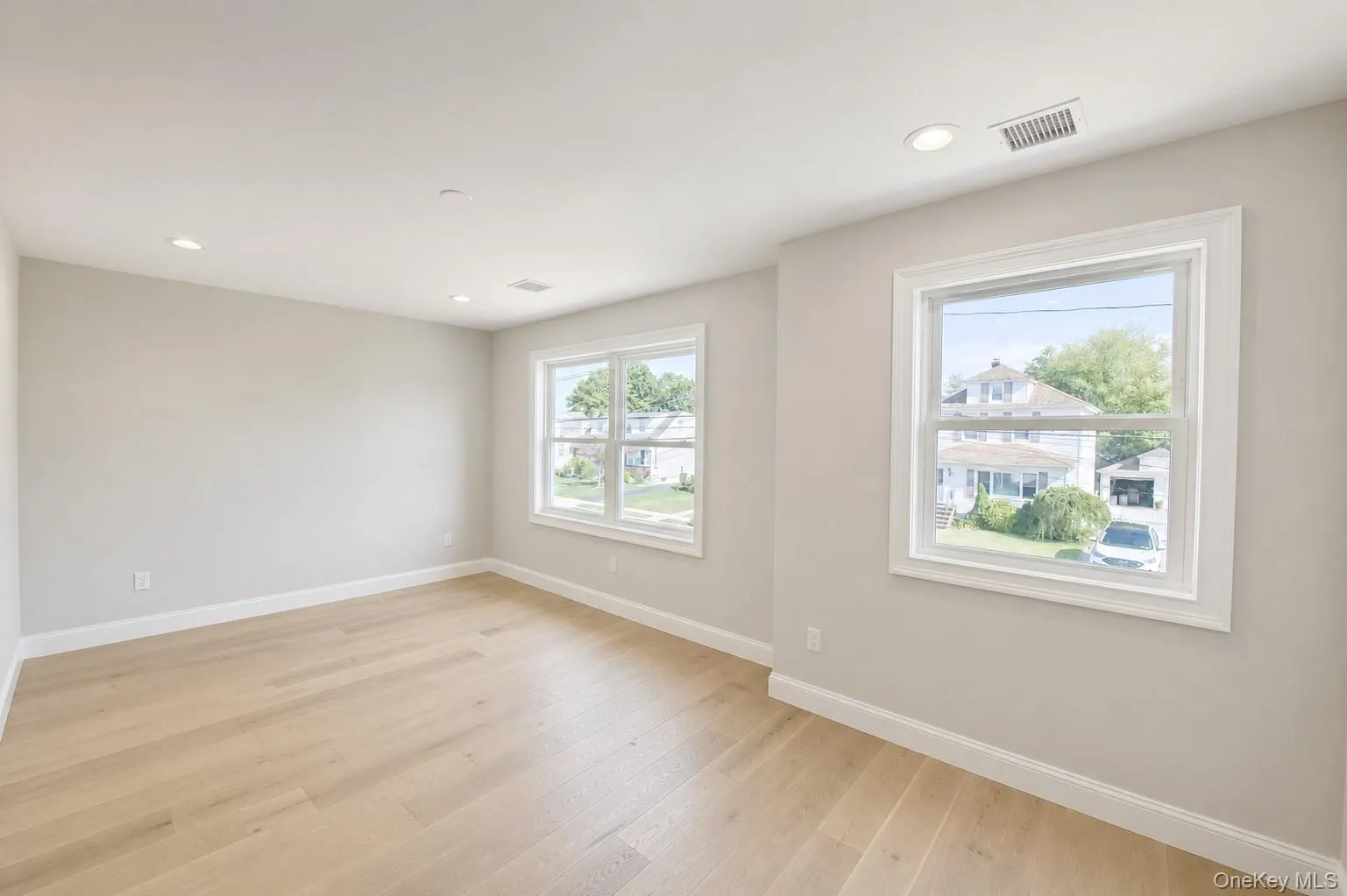 1316 R Street, Hempstead, NY, 4 Bedrooms Bedrooms, 7 Rooms Rooms,2 BathroomsBathrooms,Residential,For Rent,R,0,1024871 1316 R Street, Hempstead, NY, 4 Bedrooms Bedrooms, 7 Rooms Rooms,2 BathroomsBathrooms,Residential,For Rent,R,0,1024871