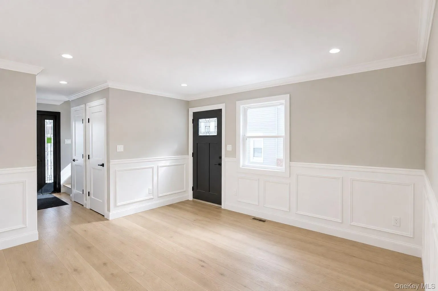 1316 R Street, Hempstead, NY, 4 Bedrooms Bedrooms, 7 Rooms Rooms,2 BathroomsBathrooms,Residential,For Rent,R,0,1024871 1316 R Street, Hempstead, NY, 4 Bedrooms Bedrooms, 7 Rooms Rooms,2 BathroomsBathrooms,Residential,For Rent,R,0,1024871