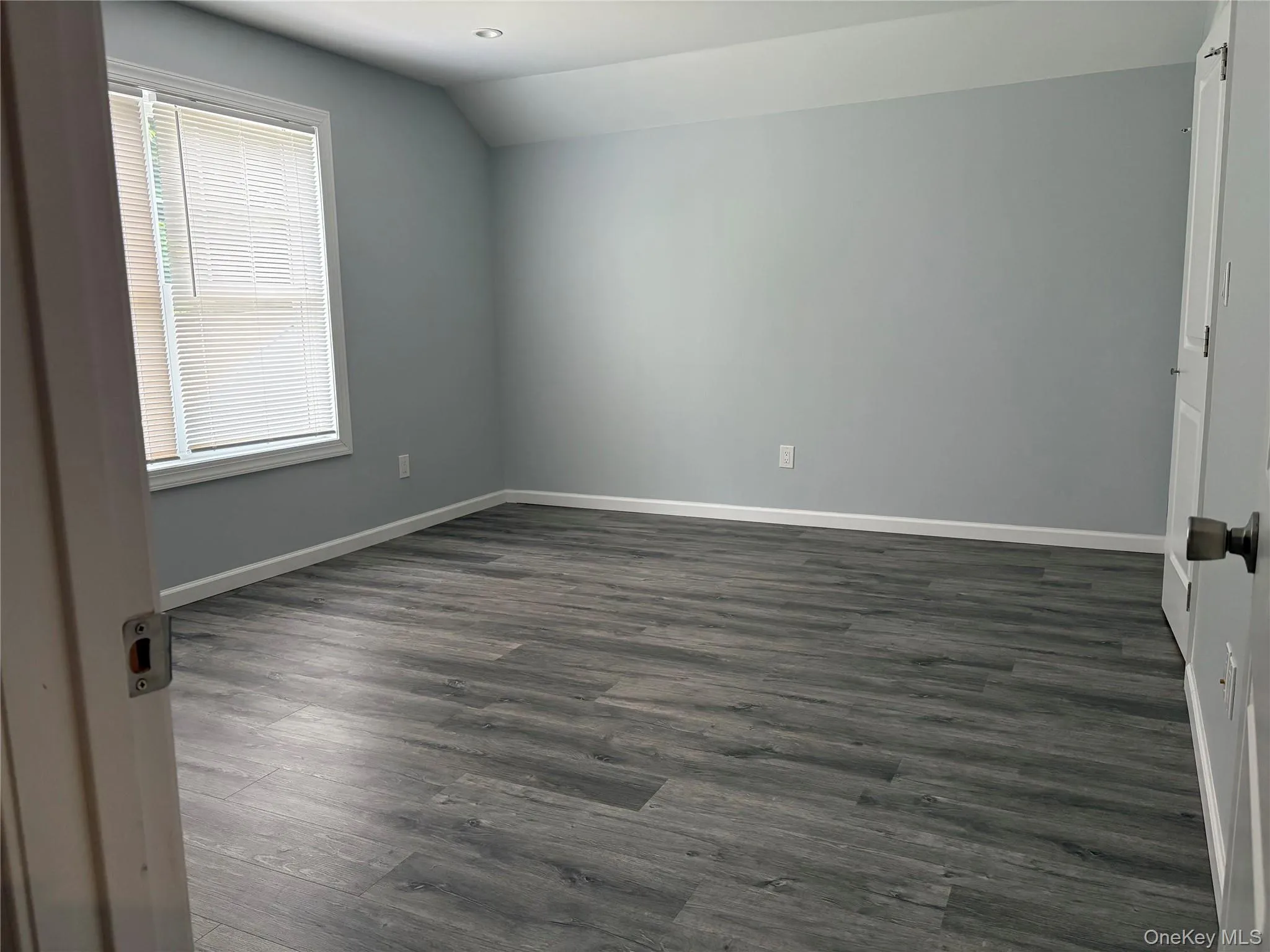 17B Dunes Lane, North Hempstead, NY, 3 Bedrooms Bedrooms, 6 Rooms Rooms,2 BathroomsBathrooms,Residential Lease,For Rent,Dunes,0,1024877 17B Dunes Lane, North Hempstead, NY, 3 Bedrooms Bedrooms, 6 Rooms Rooms,2 BathroomsBathrooms,Residential Lease,For Rent,Dunes,0,1024877