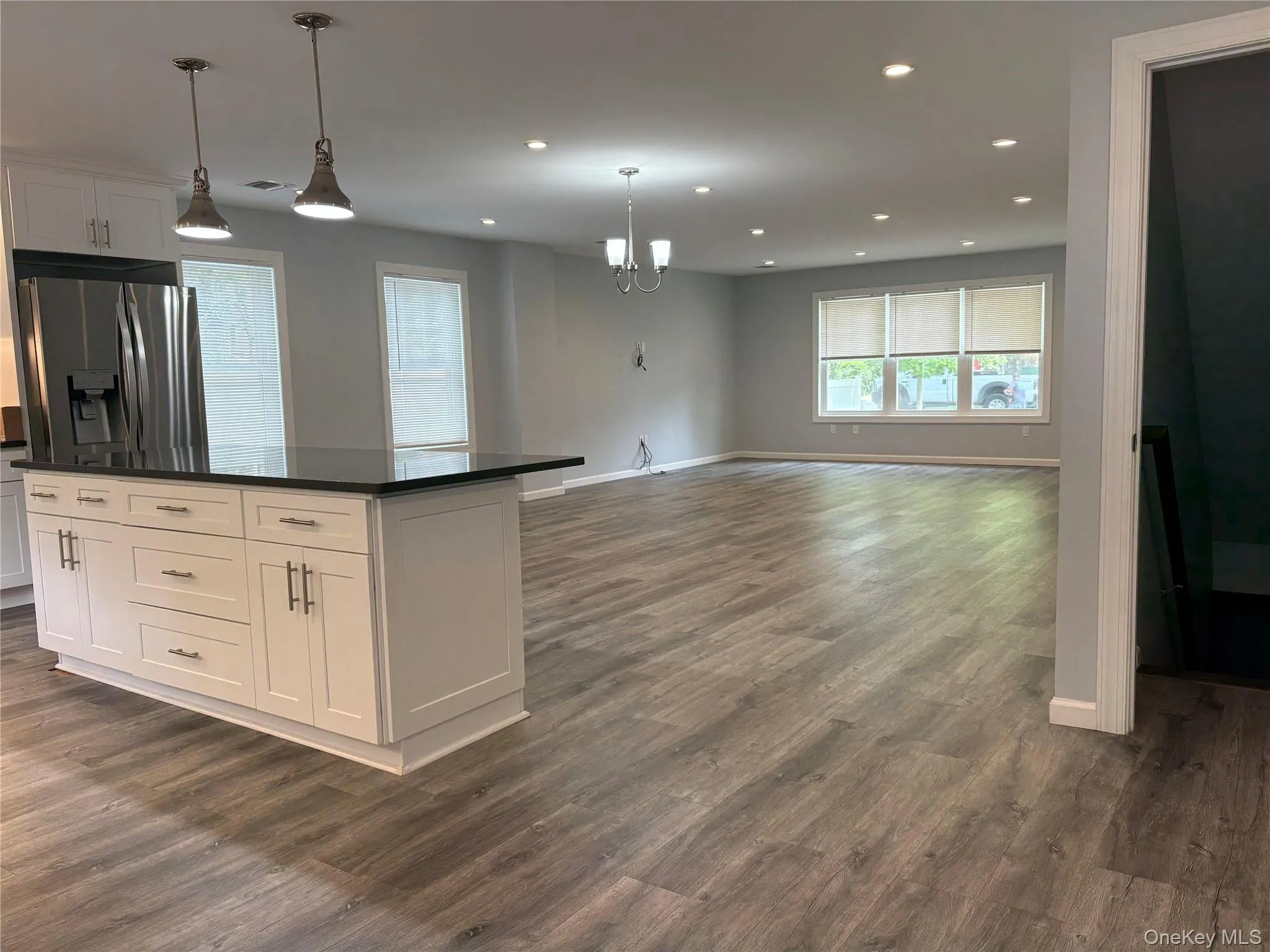 17B Dunes Lane, North Hempstead, NY, 3 Bedrooms Bedrooms, 6 Rooms Rooms,2 BathroomsBathrooms,Residential Lease,For Rent,Dunes,0,1024877 17B Dunes Lane, North Hempstead, NY, 3 Bedrooms Bedrooms, 6 Rooms Rooms,2 BathroomsBathrooms,Residential Lease,For Rent,Dunes,0,1024877