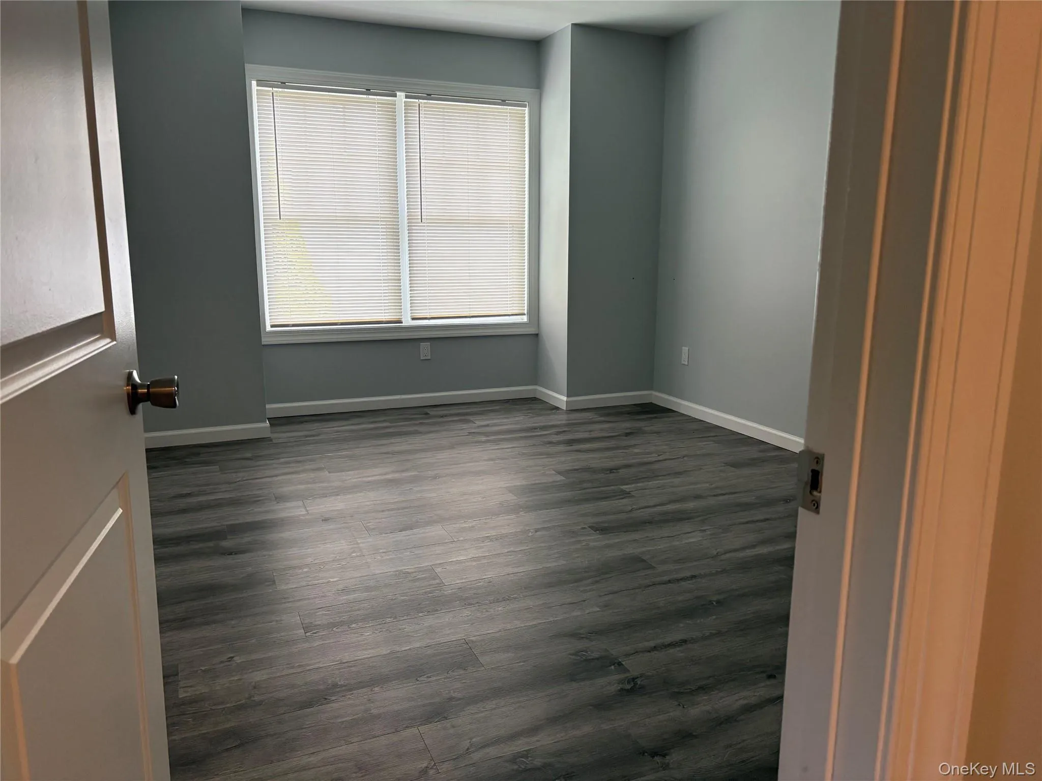 17B Dunes Lane, North Hempstead, NY, 3 Bedrooms Bedrooms, 6 Rooms Rooms,2 BathroomsBathrooms,Residential Lease,For Rent,Dunes,0,1024877 17B Dunes Lane, North Hempstead, NY, 3 Bedrooms Bedrooms, 6 Rooms Rooms,2 BathroomsBathrooms,Residential Lease,For Rent,Dunes,0,1024877