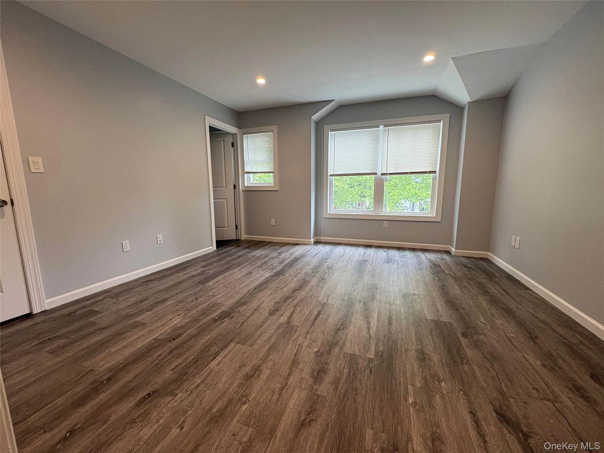 17B Dunes Lane, North Hempstead, NY, 3 Bedrooms Bedrooms, 6 Rooms Rooms,2 BathroomsBathrooms,Residential Lease,For Rent,Dunes,0,1024877 17B Dunes Lane, North Hempstead, NY, 3 Bedrooms Bedrooms, 6 Rooms Rooms,2 BathroomsBathrooms,Residential Lease,For Rent,Dunes,0,1024877