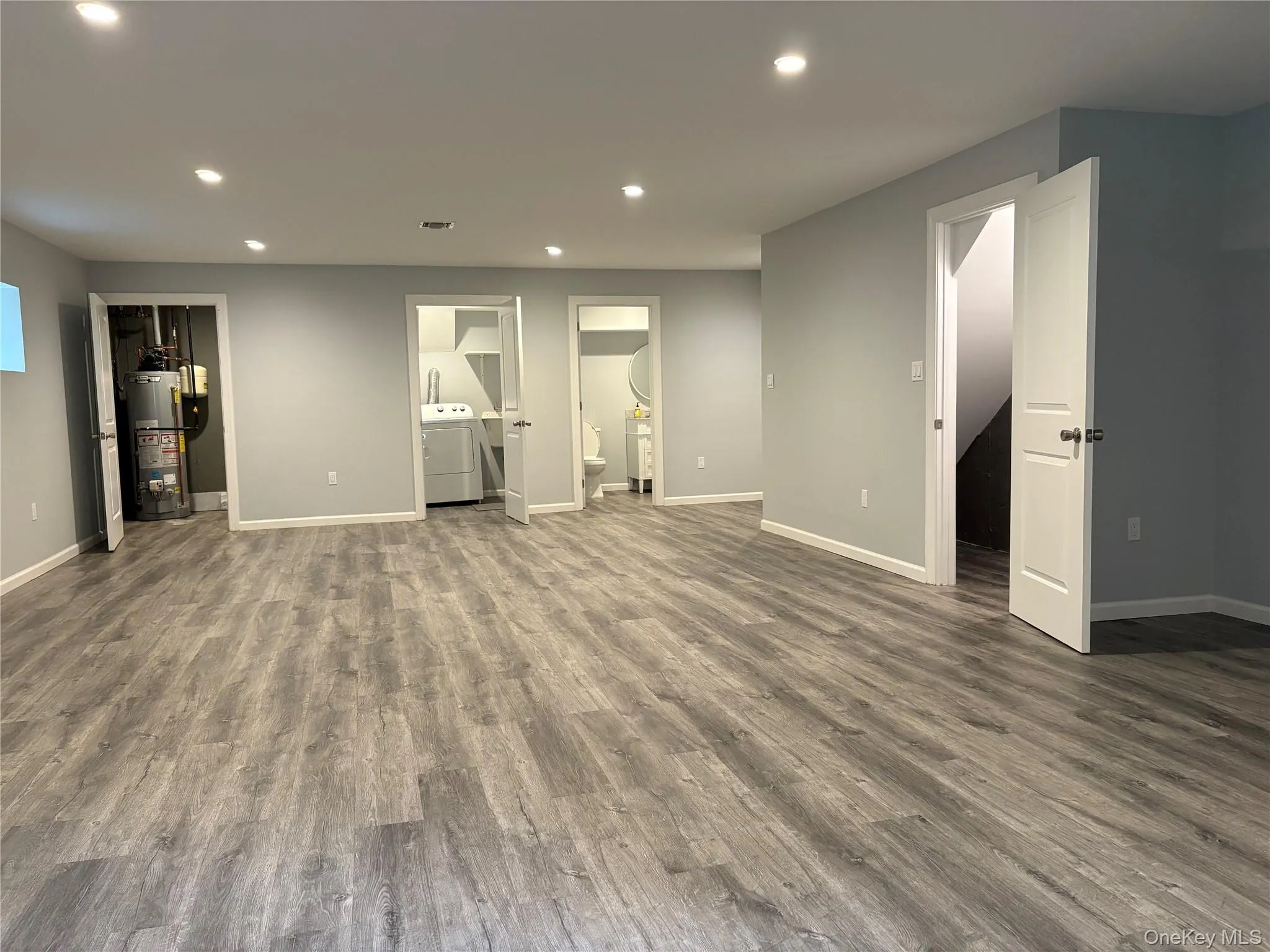 17B Dunes Lane, North Hempstead, NY, 3 Bedrooms Bedrooms, 6 Rooms Rooms,2 BathroomsBathrooms,Residential Lease,For Rent,Dunes,0,1024877 17B Dunes Lane, North Hempstead, NY, 3 Bedrooms Bedrooms, 6 Rooms Rooms,2 BathroomsBathrooms,Residential Lease,For Rent,Dunes,0,1024877