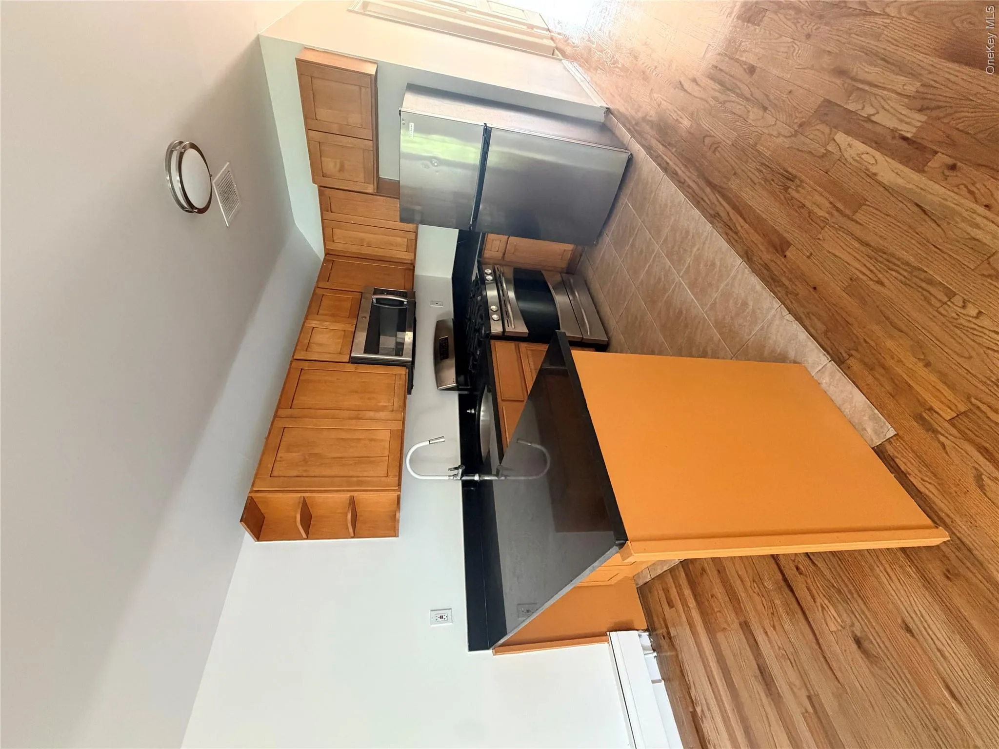 8418 129th Street, New York, NY, 3 Bedrooms Bedrooms, 7 Rooms Rooms,2 BathroomsBathrooms,Residential Lease,For Rent,129th,0,1024889 8418 129th Street, New York, NY, 3 Bedrooms Bedrooms, 7 Rooms Rooms,2 BathroomsBathrooms,Residential Lease,For Rent,129th,0,1024889
