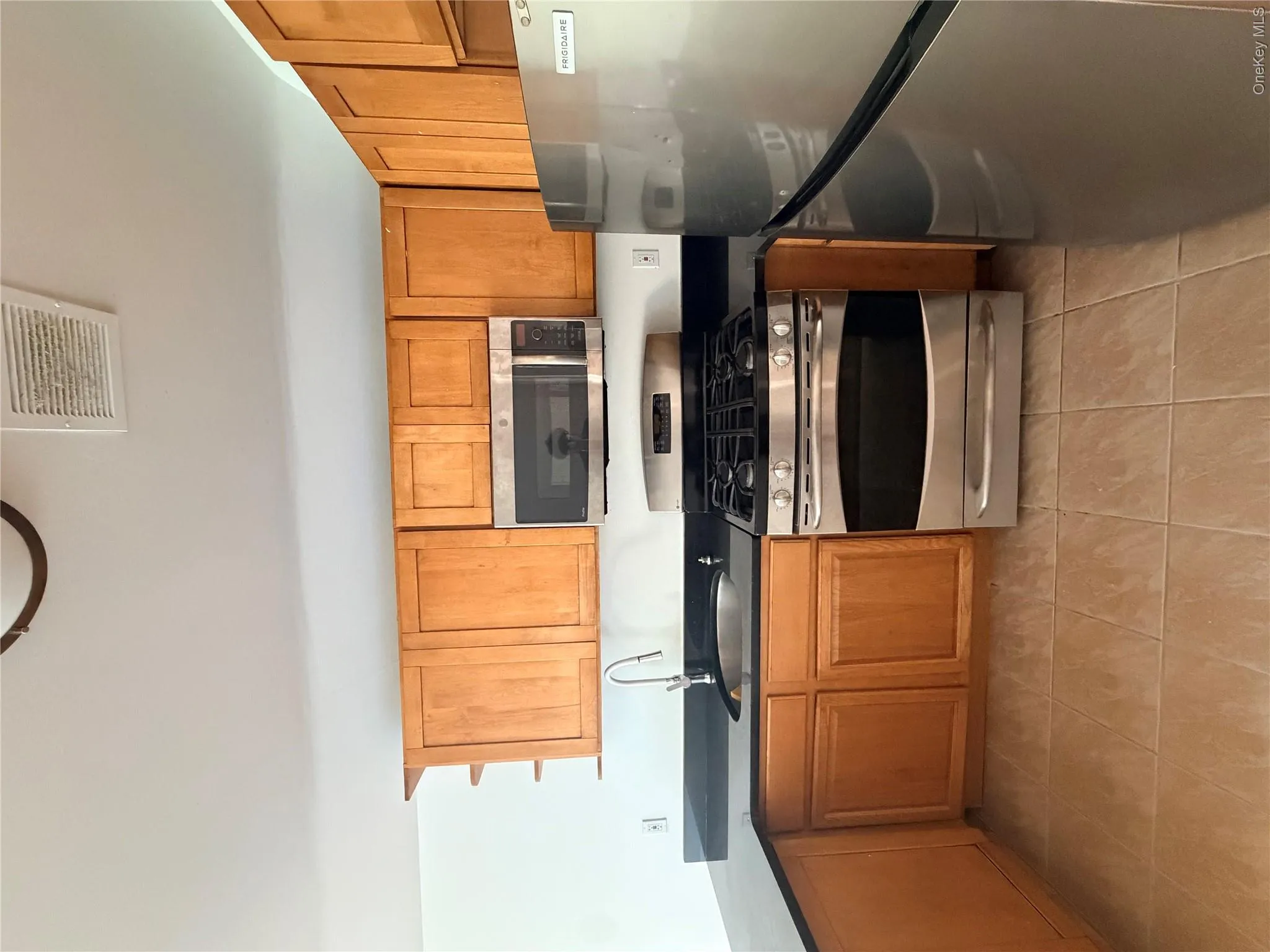 8418 129th Street, New York, NY, 3 Bedrooms Bedrooms, 7 Rooms Rooms,2 BathroomsBathrooms,Residential Lease,For Rent,129th,0,1024889 8418 129th Street, New York, NY, 3 Bedrooms Bedrooms, 7 Rooms Rooms,2 BathroomsBathrooms,Residential Lease,For Rent,129th,0,1024889