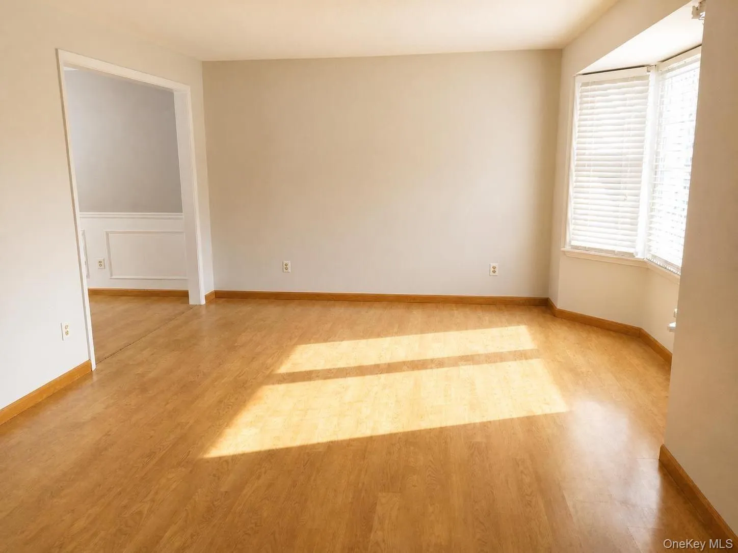 15 Crestview Drive, Out Of Area, NY, 4 Bedrooms Bedrooms, 8 Rooms Rooms,2 BathroomsBathrooms,Residential Lease,For Rent,Crestview,0,1024891 15 Crestview Drive, Out Of Area, NY, 4 Bedrooms Bedrooms, 8 Rooms Rooms,2 BathroomsBathrooms,Residential Lease,For Rent,Crestview,0,1024891