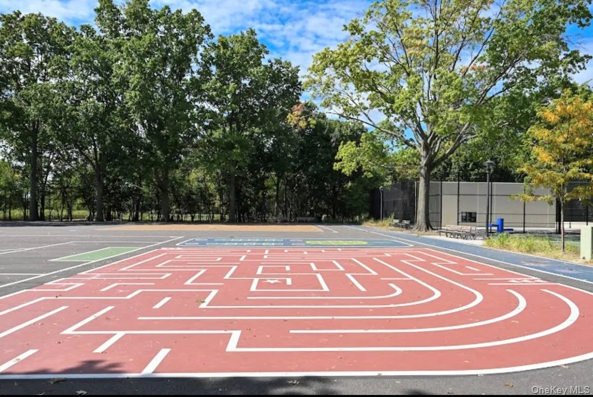 Glen Oaks Basketball Court. Glen Oaks Basketball Court.