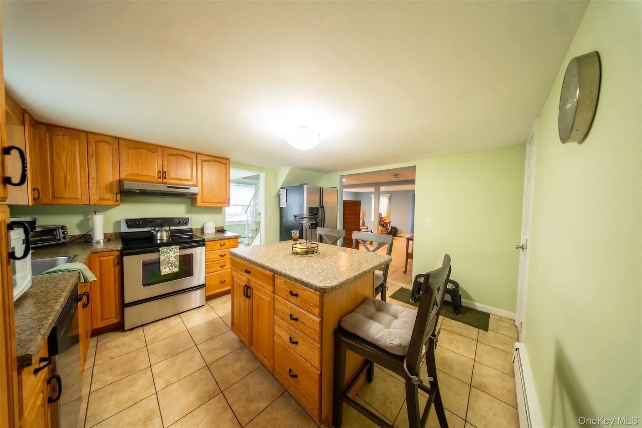 120 Aspen Road, Smithtown, NY, 4 Bedrooms Bedrooms, 6 Rooms Rooms,2 BathroomsBathrooms,Residential,For Rent,Aspen,0,1024895 120 Aspen Road, Smithtown, NY, 4 Bedrooms Bedrooms, 6 Rooms Rooms,2 BathroomsBathrooms,Residential,For Rent,Aspen,0,1024895