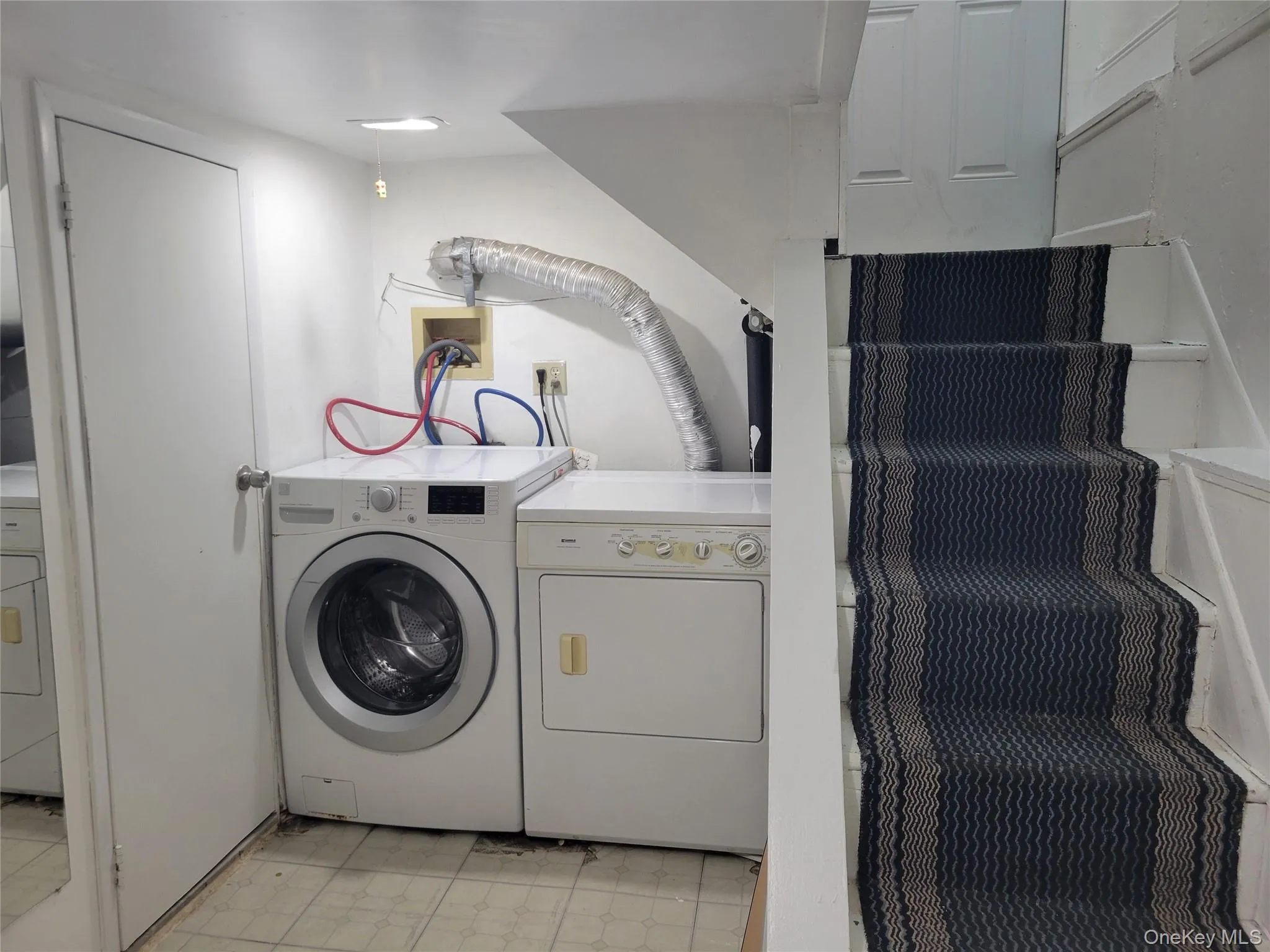 89-38 199th Street, New York, NY, 3 Bedrooms Bedrooms, 6 Rooms Rooms,2 BathroomsBathrooms,Residential,For Rent,199th,0,1024897 89-38 199th Street, New York, NY, 3 Bedrooms Bedrooms, 6 Rooms Rooms,2 BathroomsBathrooms,Residential,For Rent,199th,0,1024897